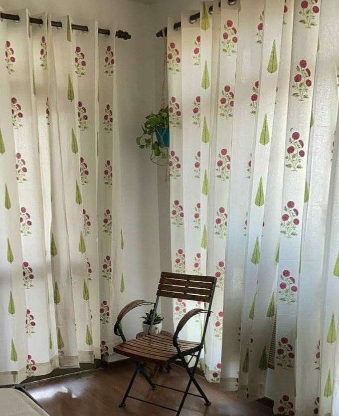 9 FT (CURTAIN)