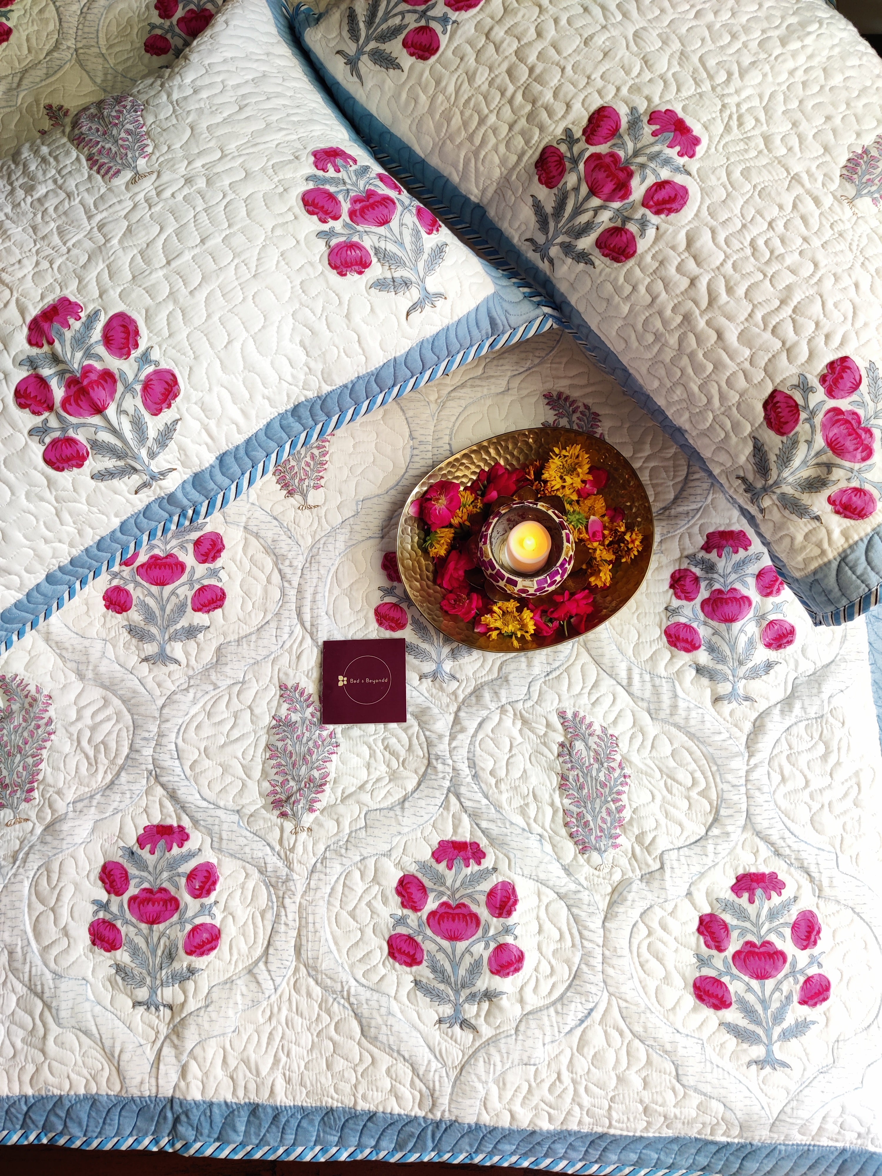 BEDCOVER (SIZE 90*108 INCHES)