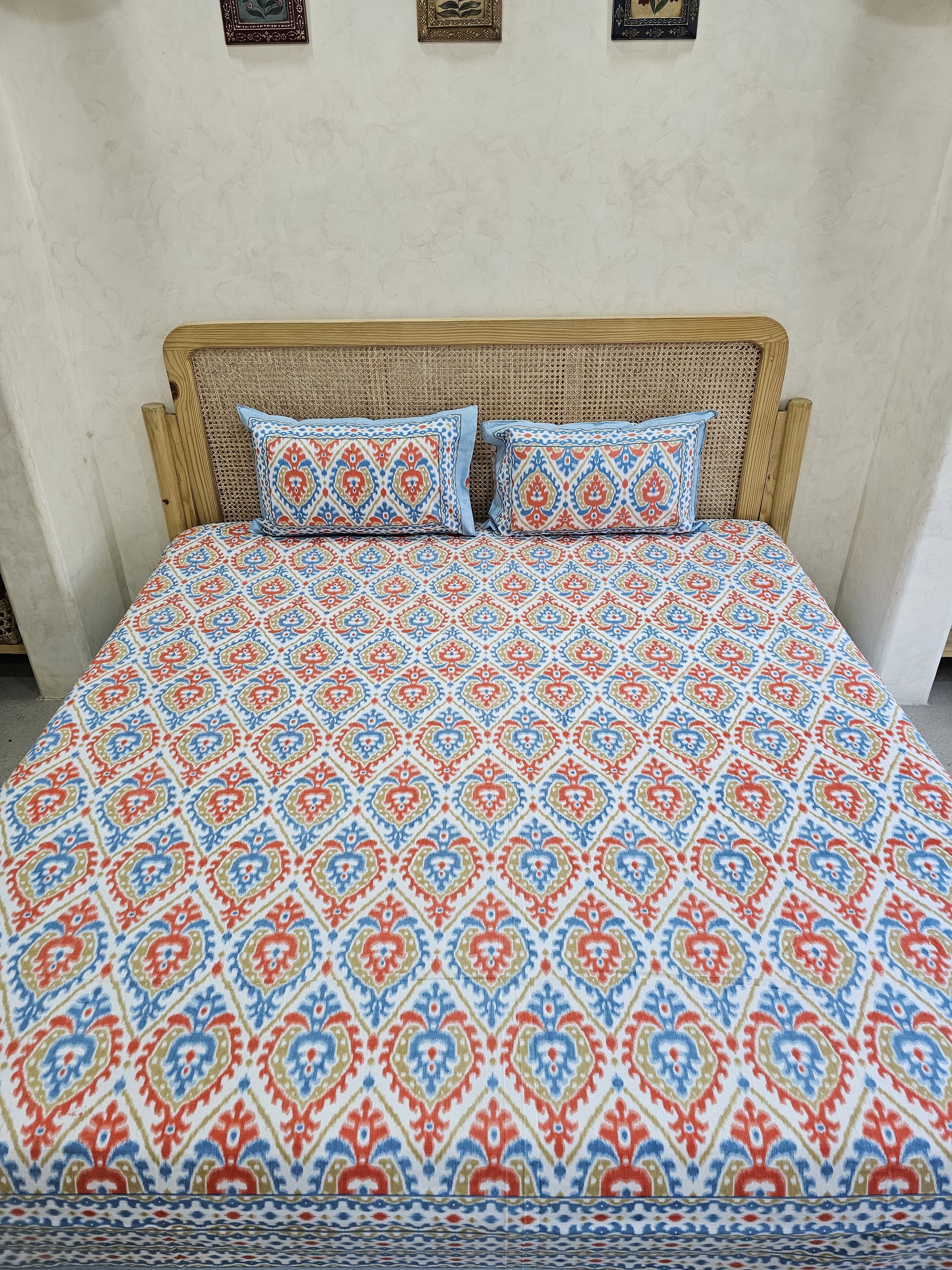 IKKAT BEDSHEET WITH TWO REVERSIBLE PILLOW COVERS
