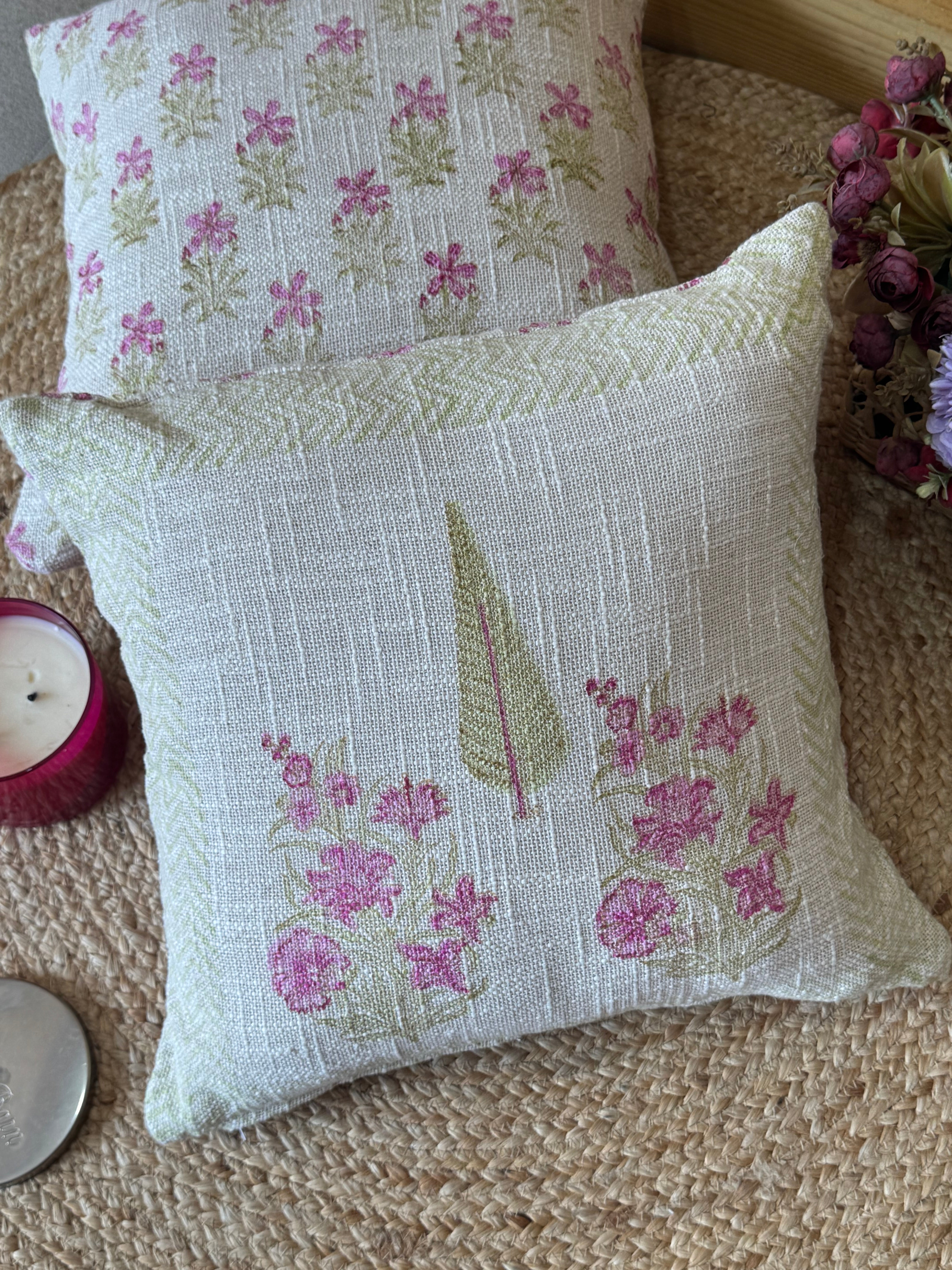 A PAIR OF HANDBLOCK PRINTED 16*16 INCHES JUTE CUSHION COVER