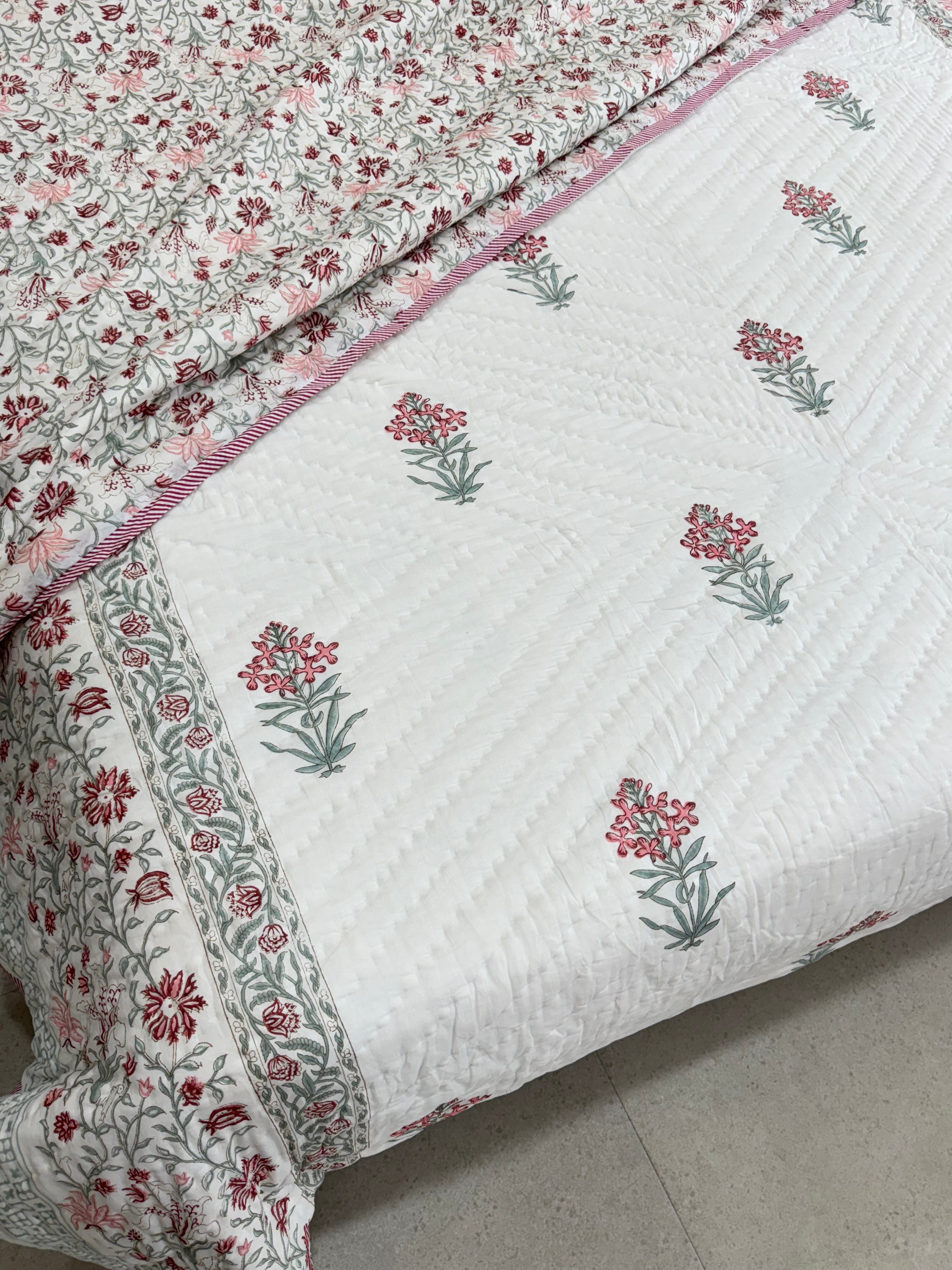 HAND BLOCK PRINTED REVERSIBLE MULMUL DOUBLE BED QUILT