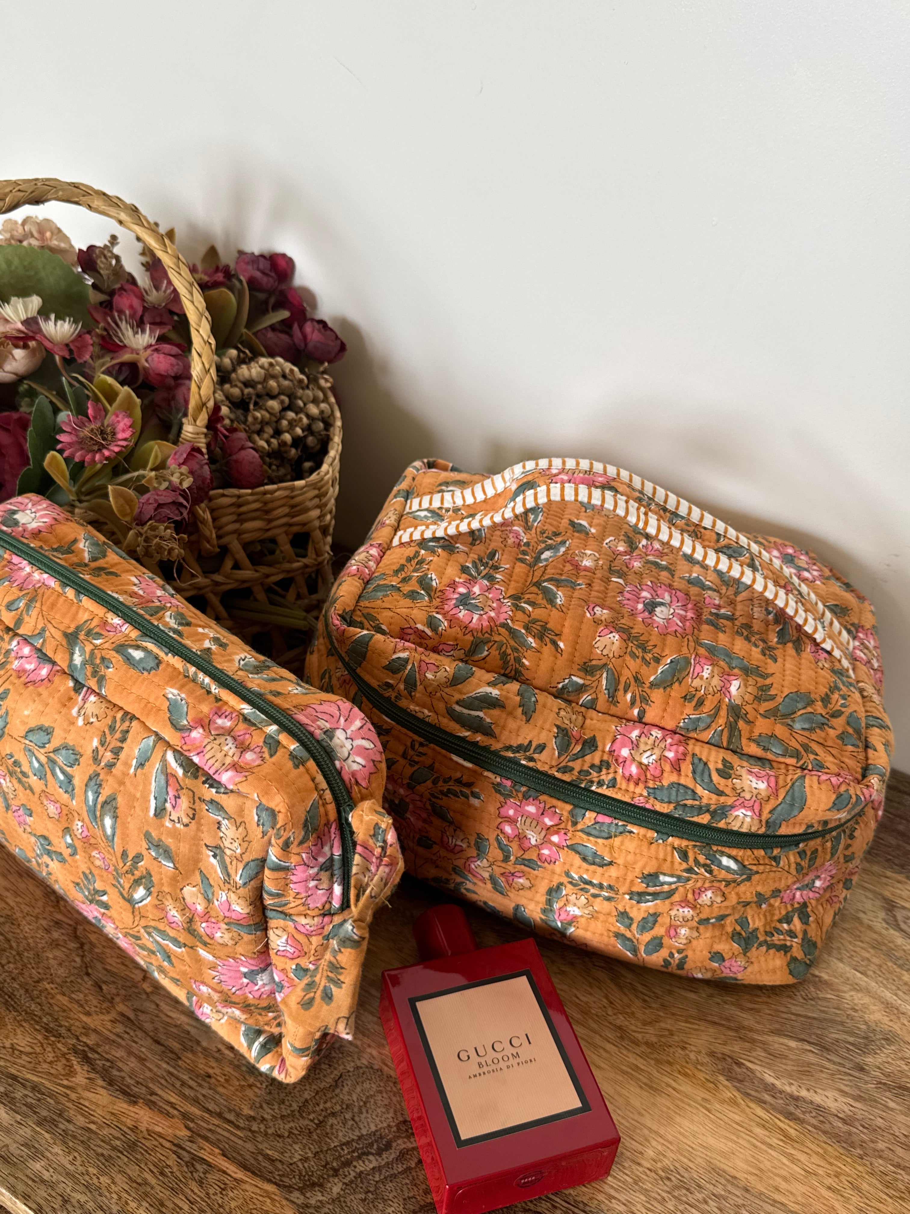VANITY BAG & TRAVEL POUCH COMBO SET