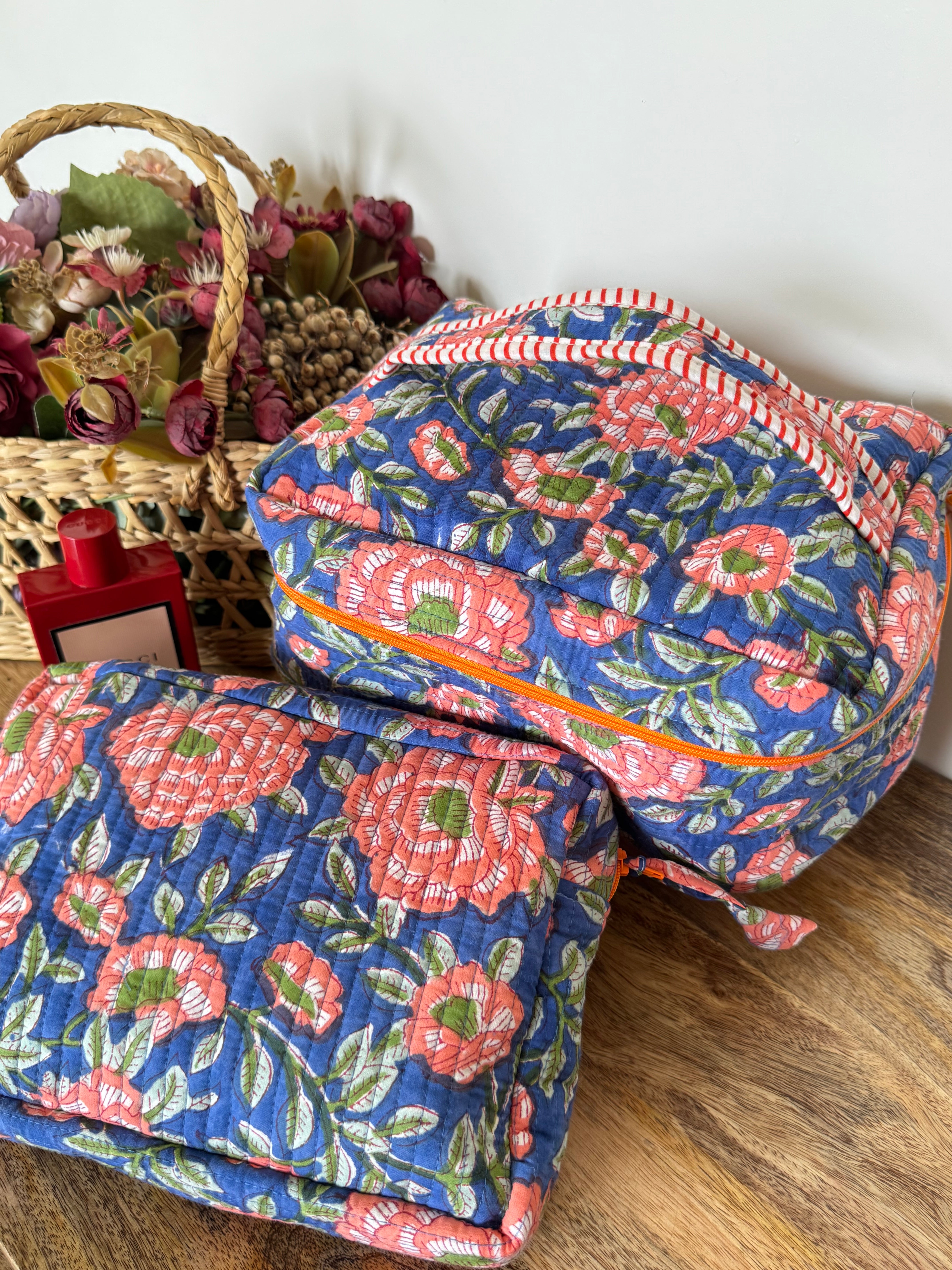 VANITY BAG & TRAVEL POUCH COMBO SET