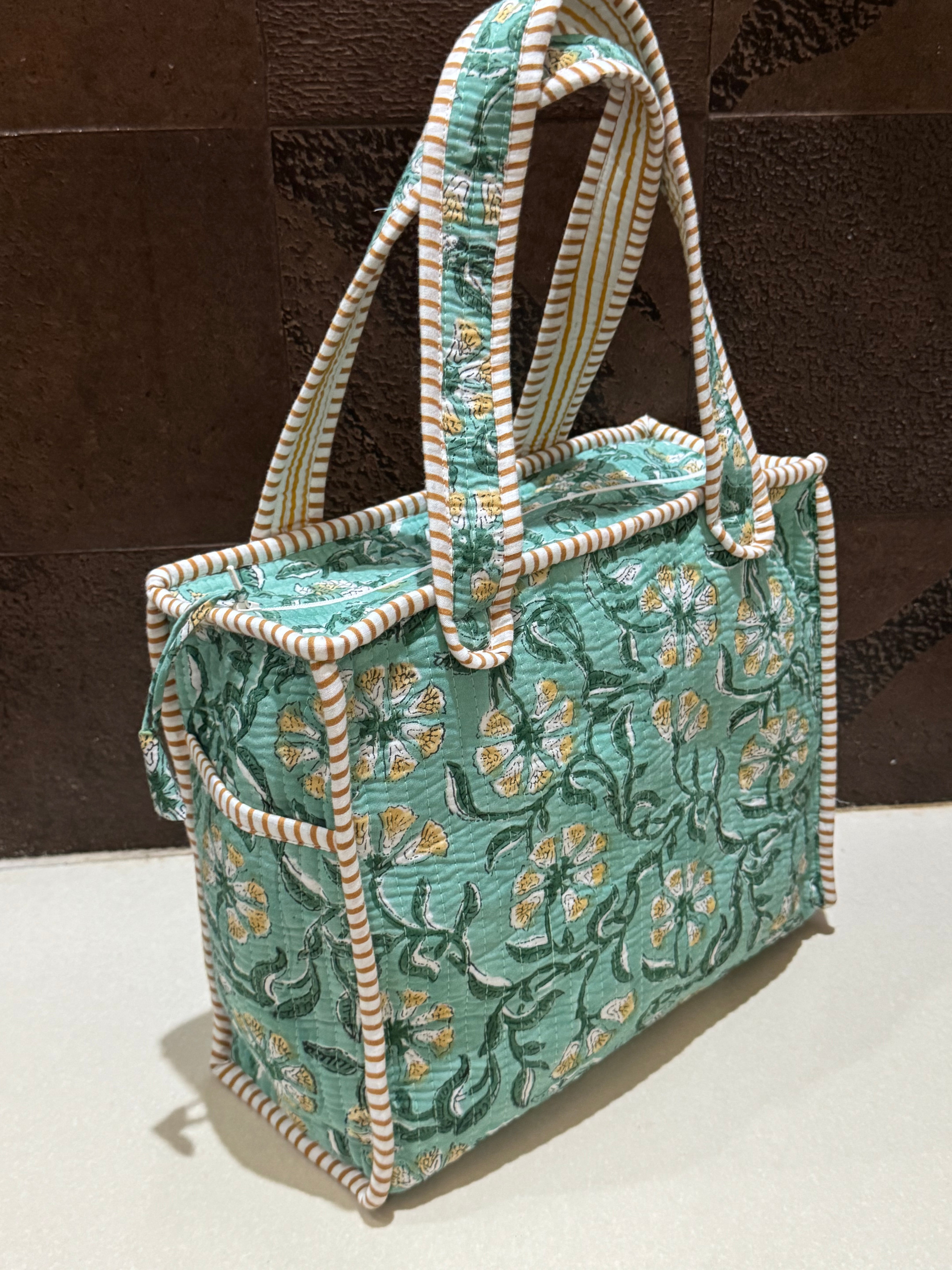 MINI TOTE BAG WITH ZIP