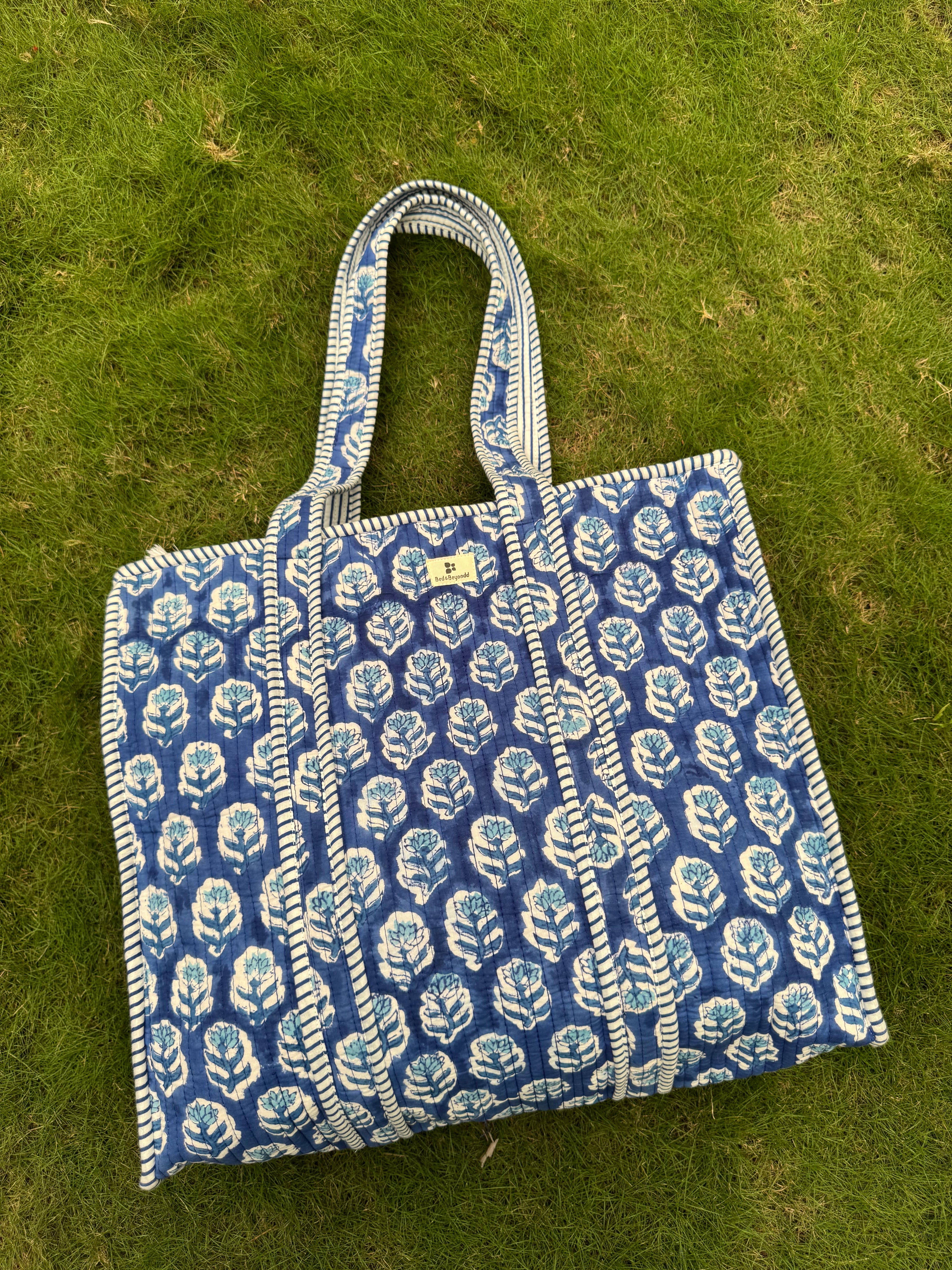 HAND BLOCK PRINTED TOTE BAG WITH ZIP