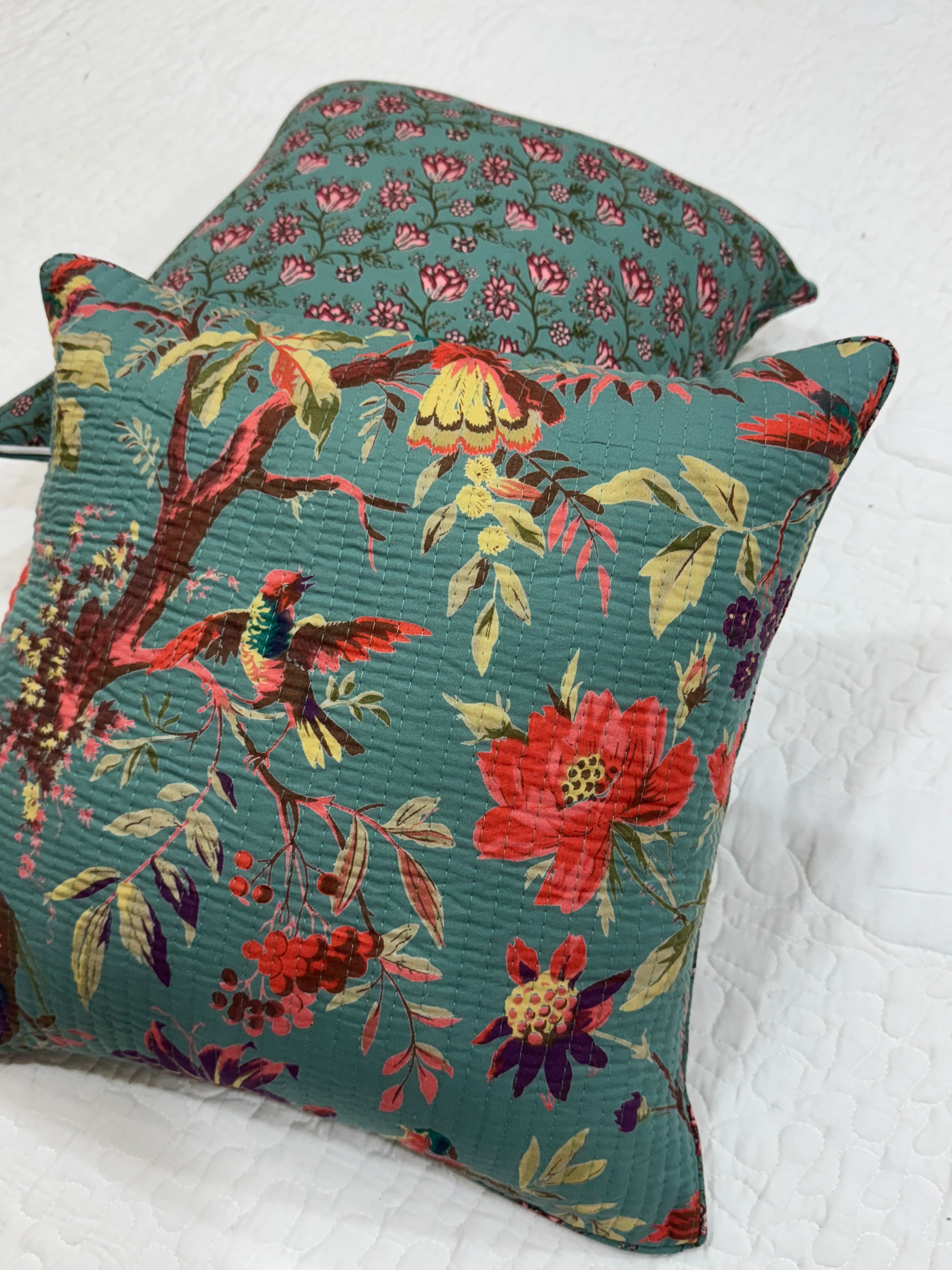 KANAK - SINGLE PIECE QUILTED 16 BY 16 INCHES CUSHION COVER