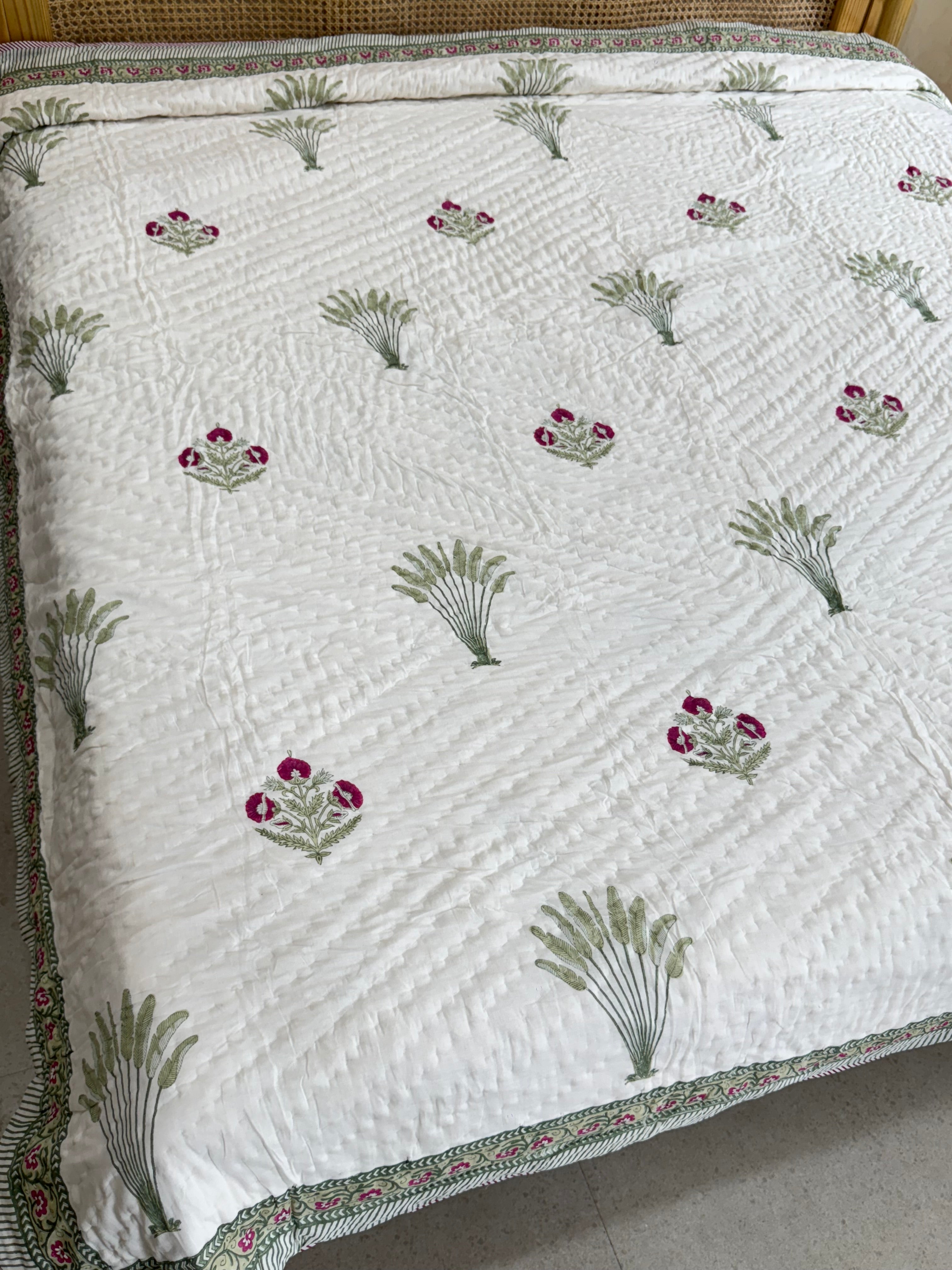 HAND BLOCK PRINTED REVERSIBLE MULMUL DOUBLE BED QUILT