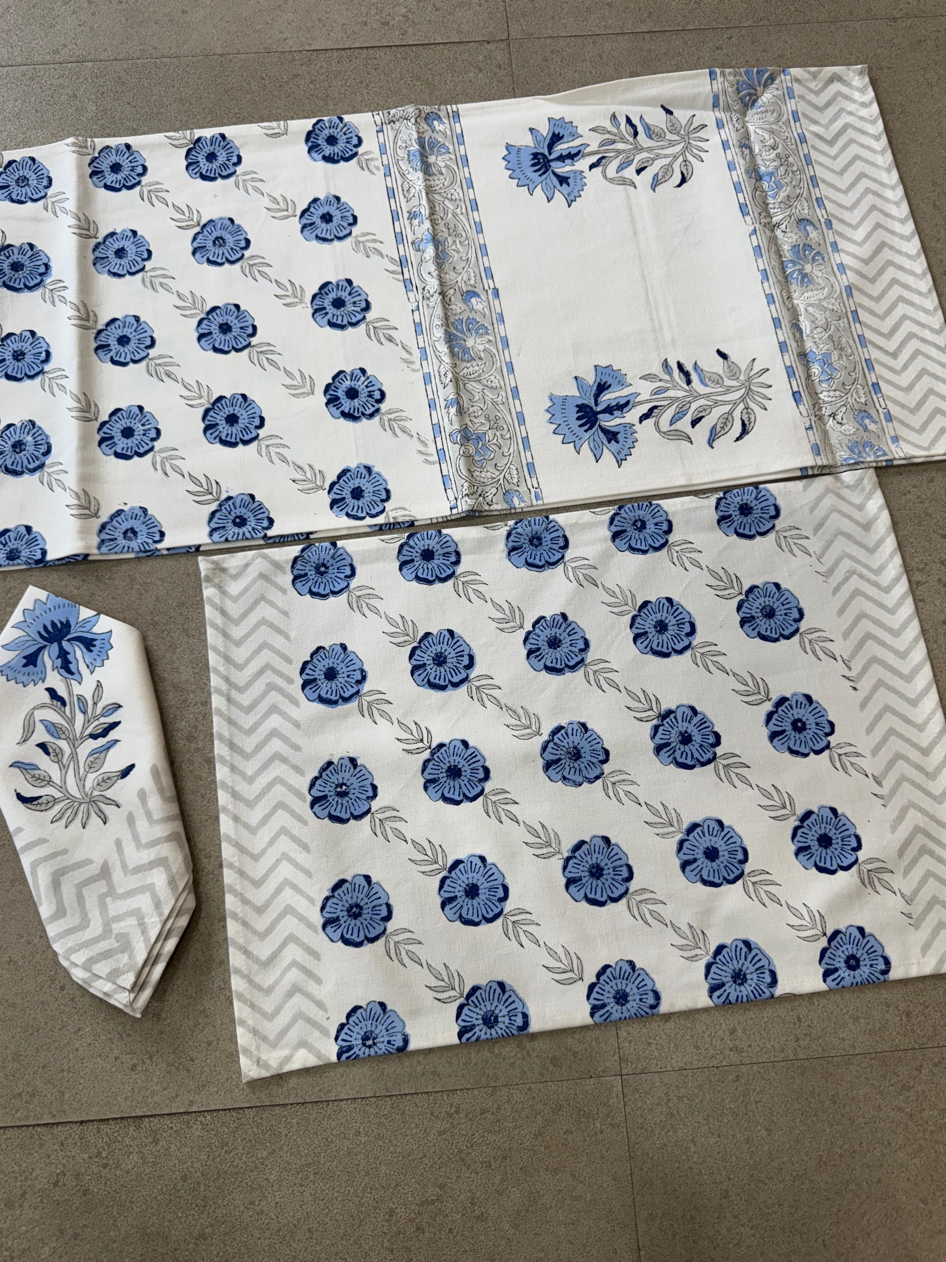 SIX SEATER TABLE RUNNER , SIX MATS AND SIX NAPKIN SET