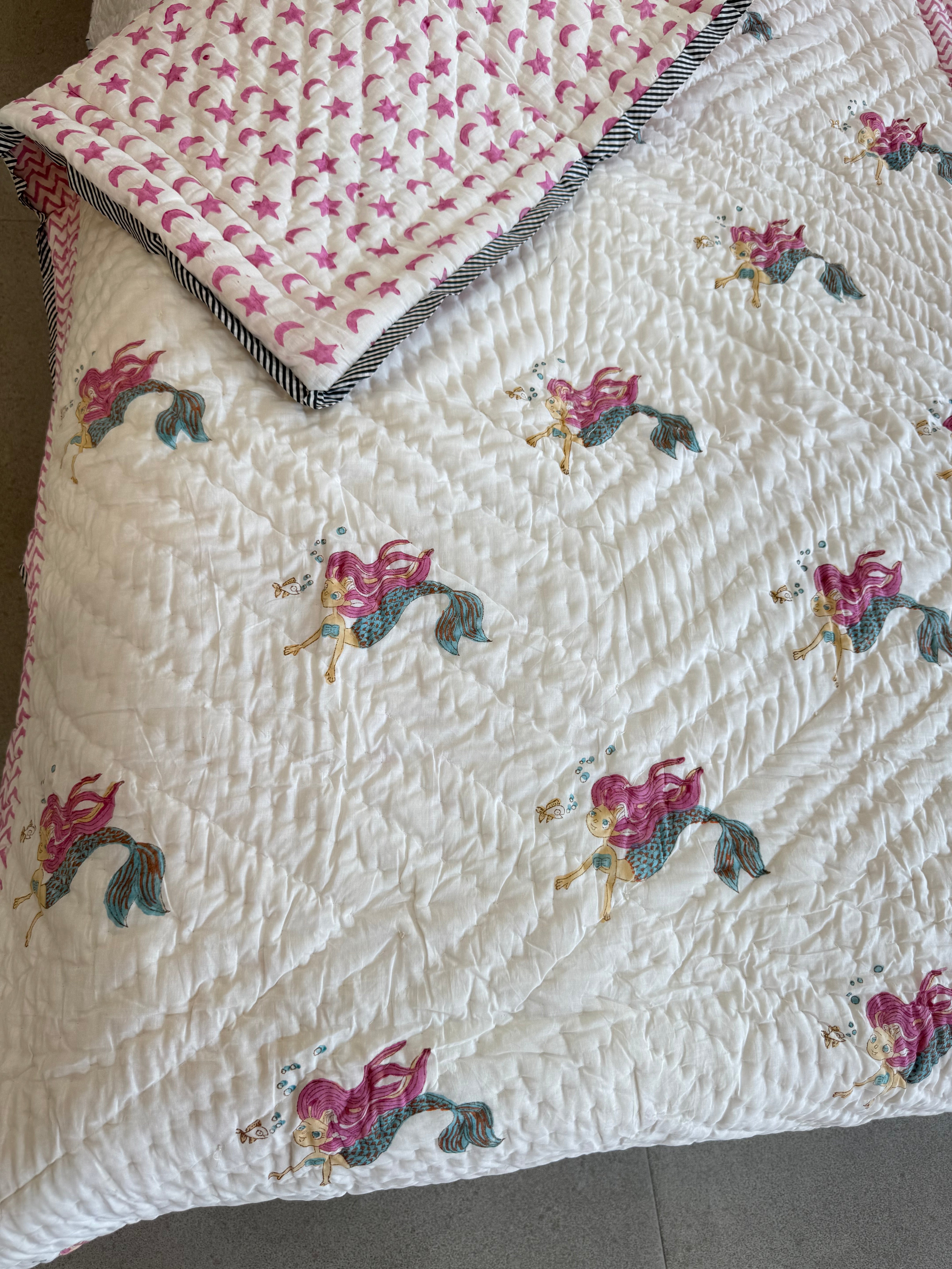 MERMID HANDBLOCK PRINTED REVERSIBLE MULMUL BABY QUILT (1 Year to 5 Years)