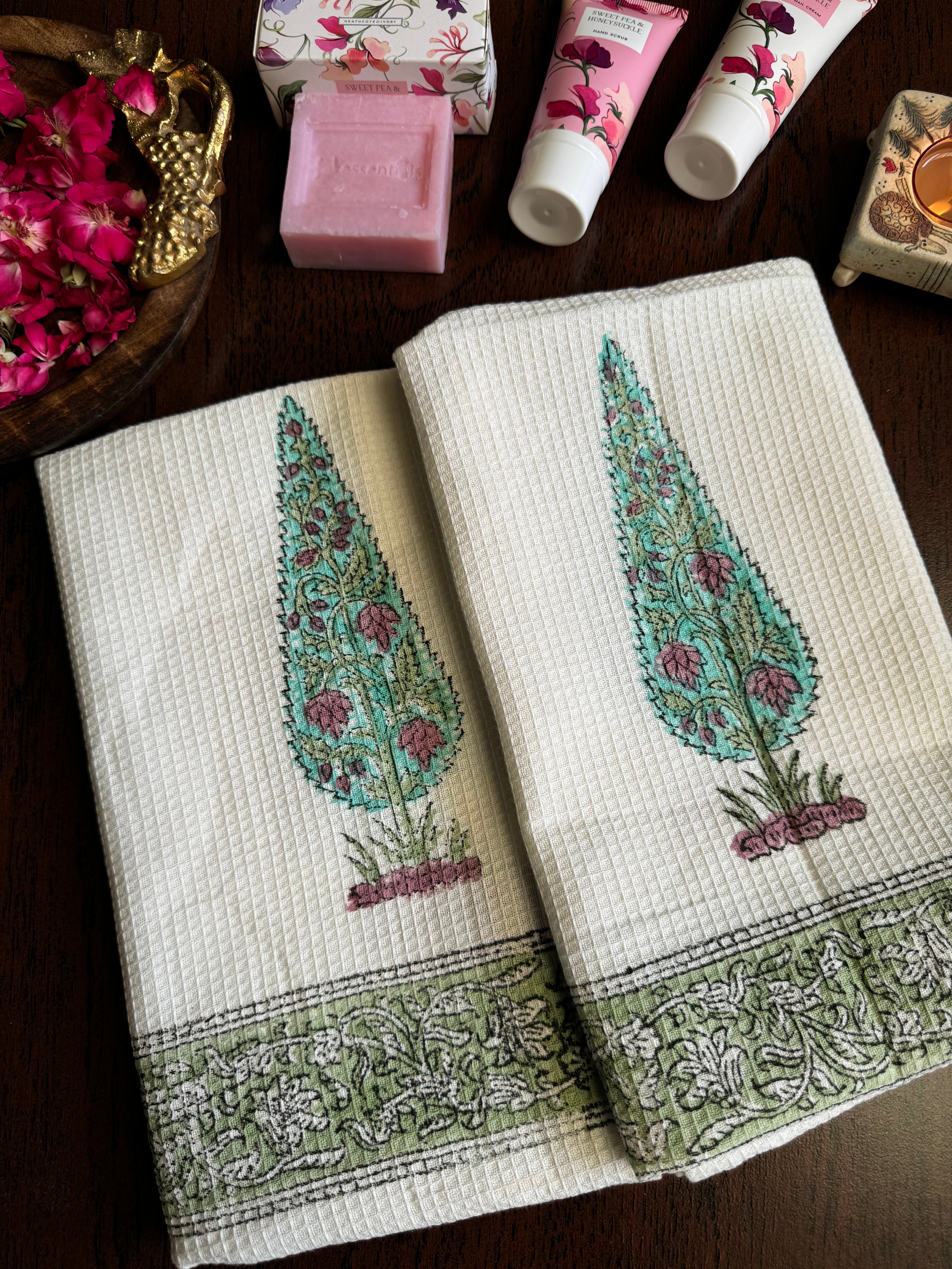 MINI CYPRESS HAND BLOCK PRINTED BODY & HAND TOWEL SET