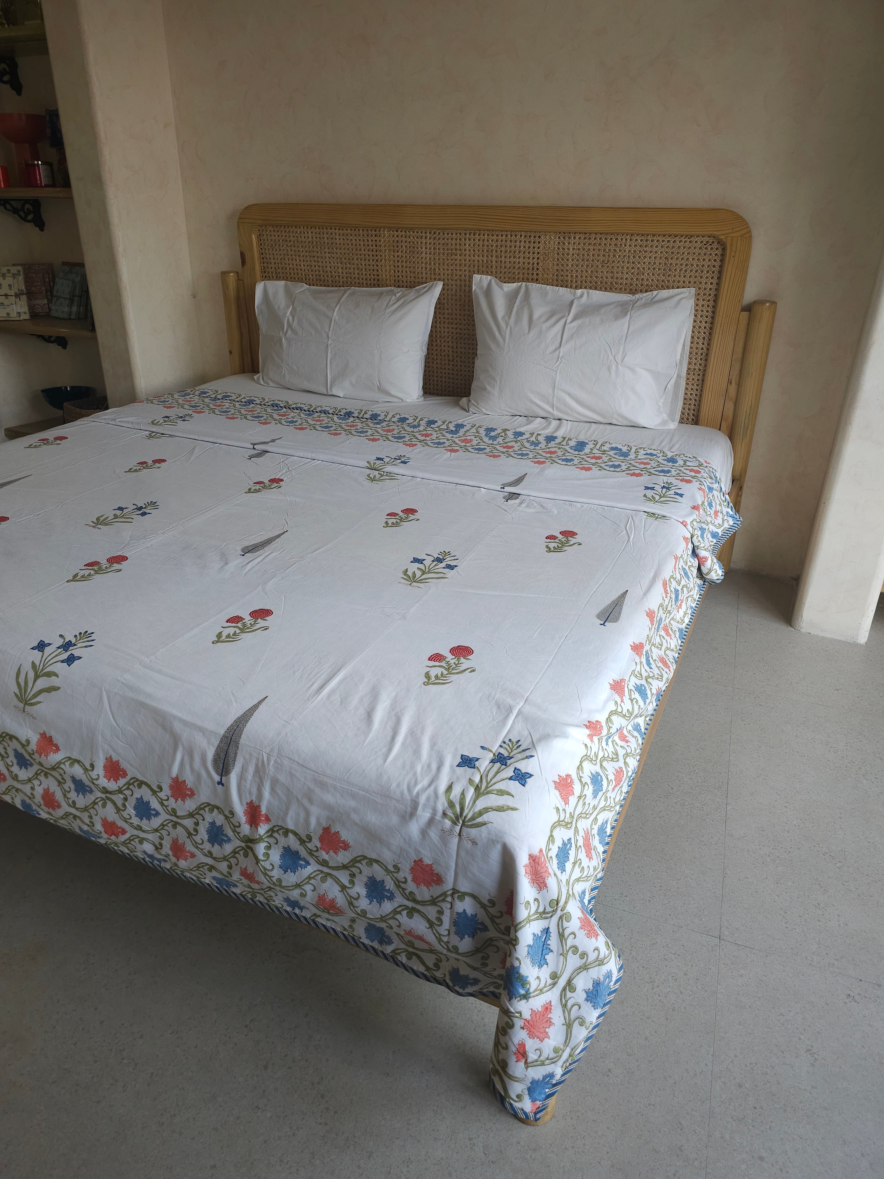 SPRING IVY DOUBLE BED HANDBLOCK PRINTED REVERSIBLE MULMUL DOHAR