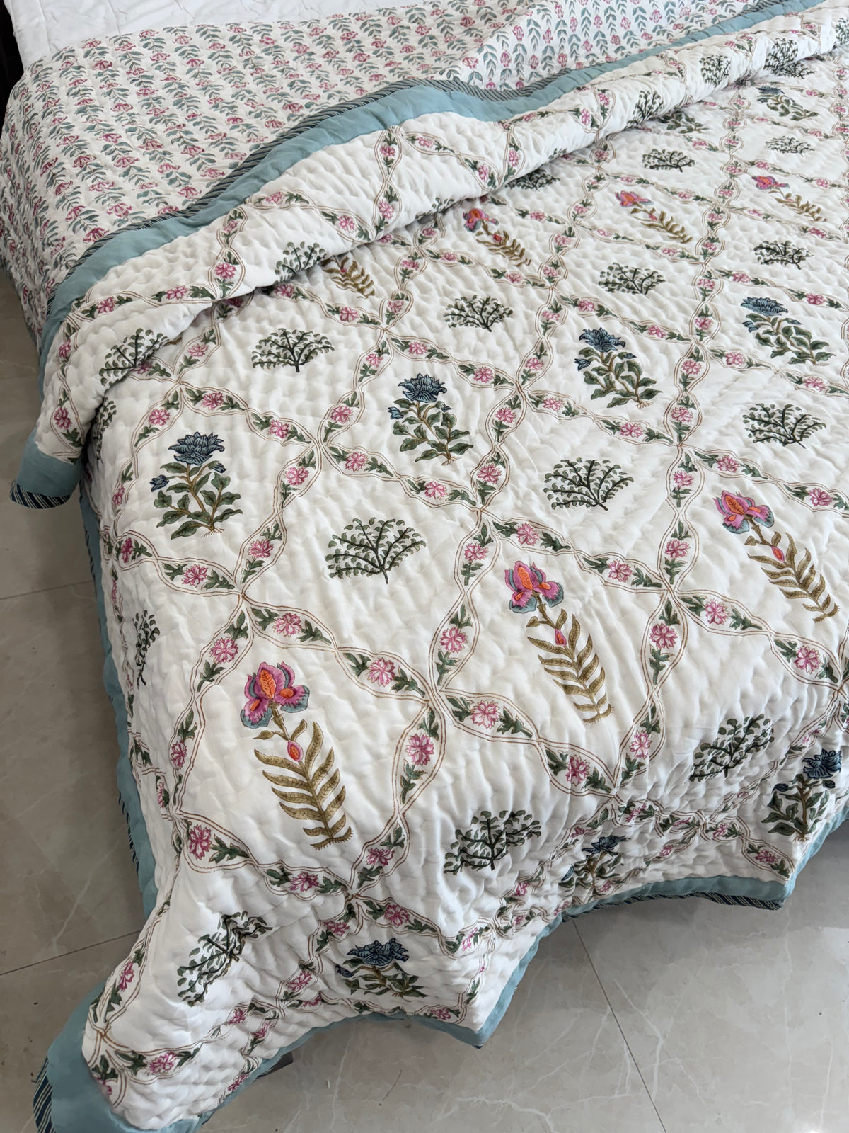 VILASA HAND BLOCK PRINTED REVERSIBLE QUILT (DOUBLE BED)