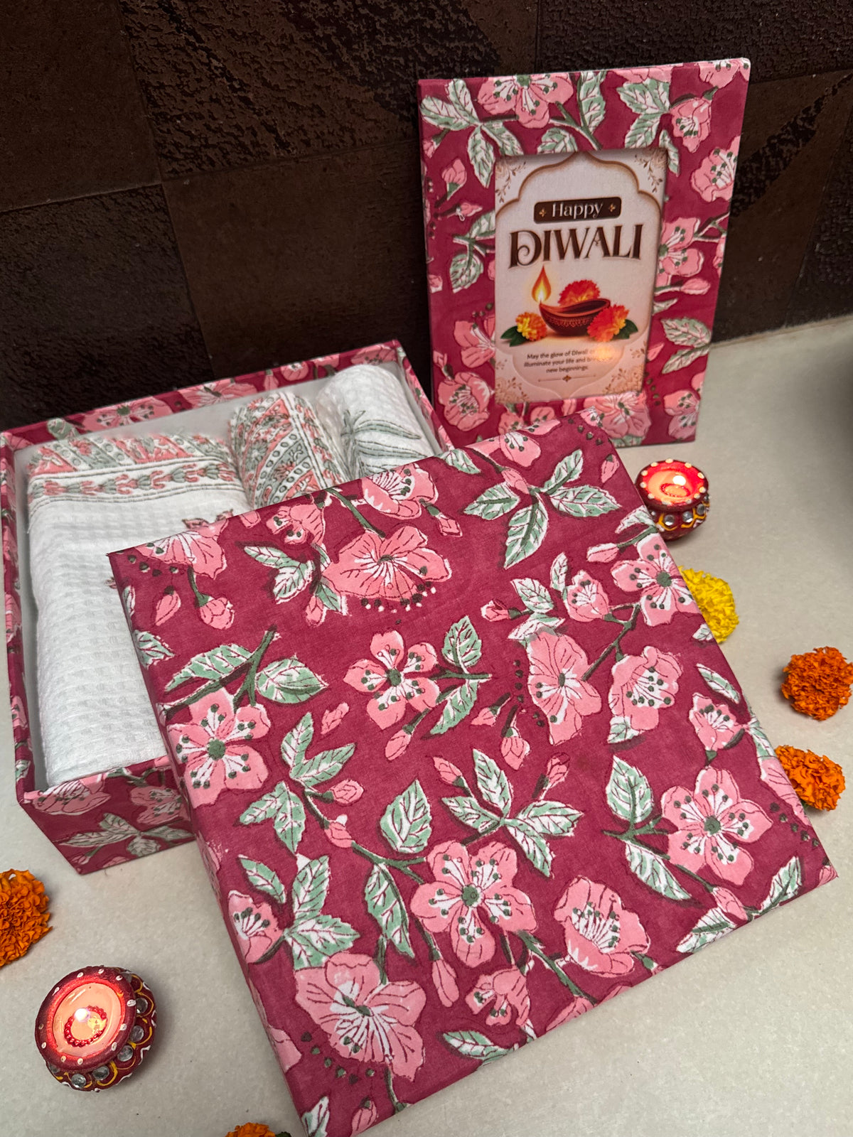 HANDBLOCK PRINTED GIFT BOX - BATH LINEN