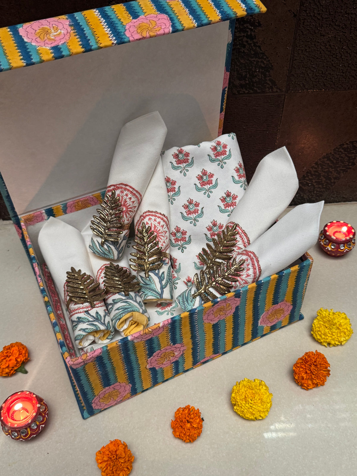 HAND BLOCK PRINTED GIFT BOX - TABLE LINEN