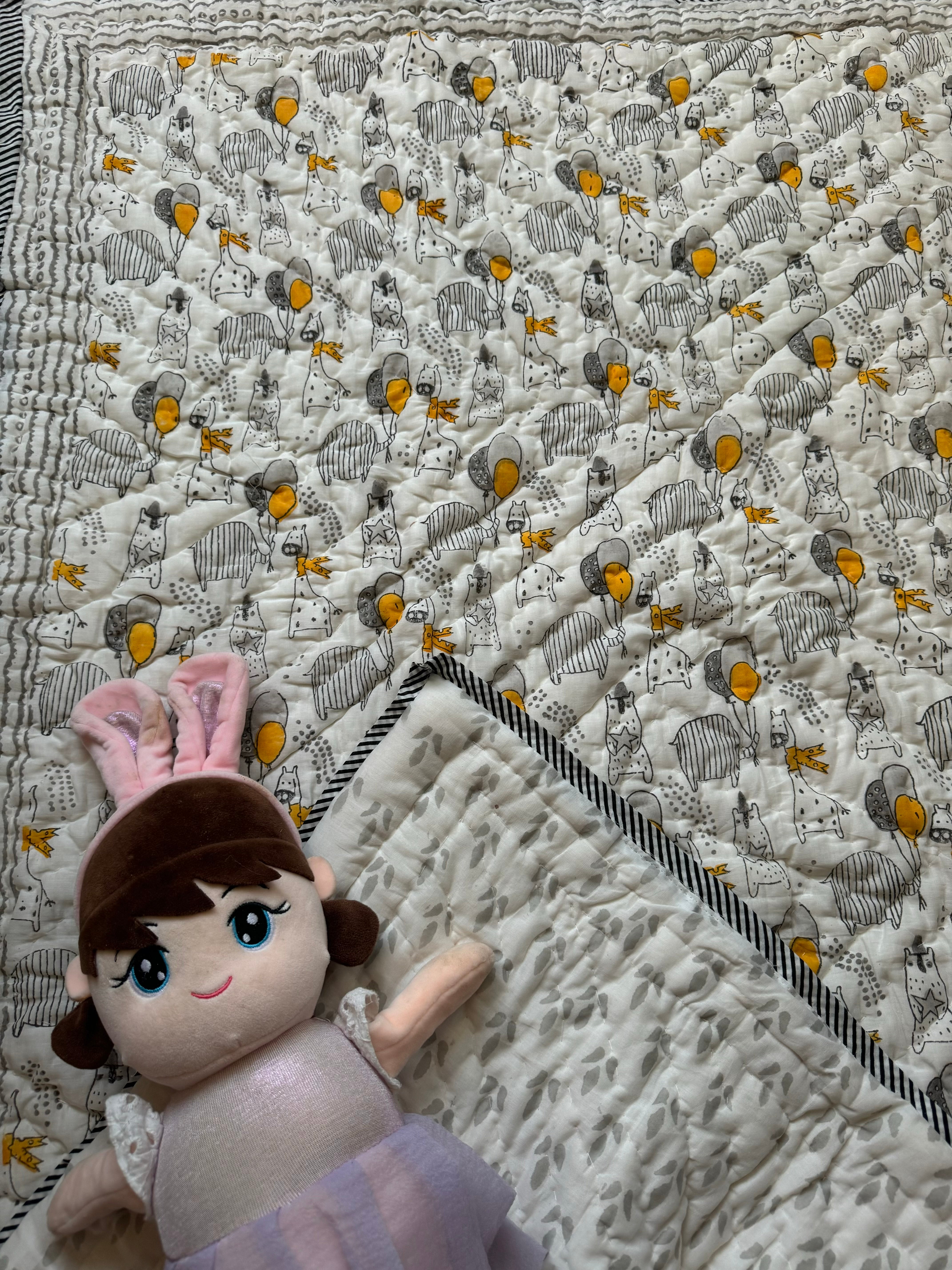 HANDBLOCK PRINTED REVERSIBLE MULMUL BABY QUILT (1 Year to 5 Years)