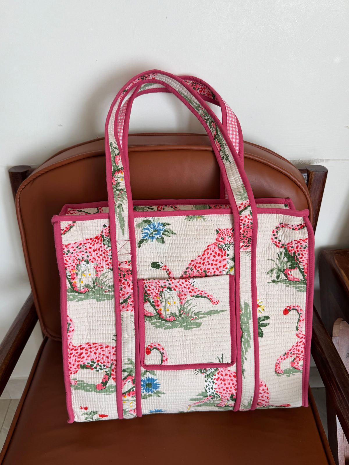 MEDIUM TOTE BAG WITH THREE POCKETS
