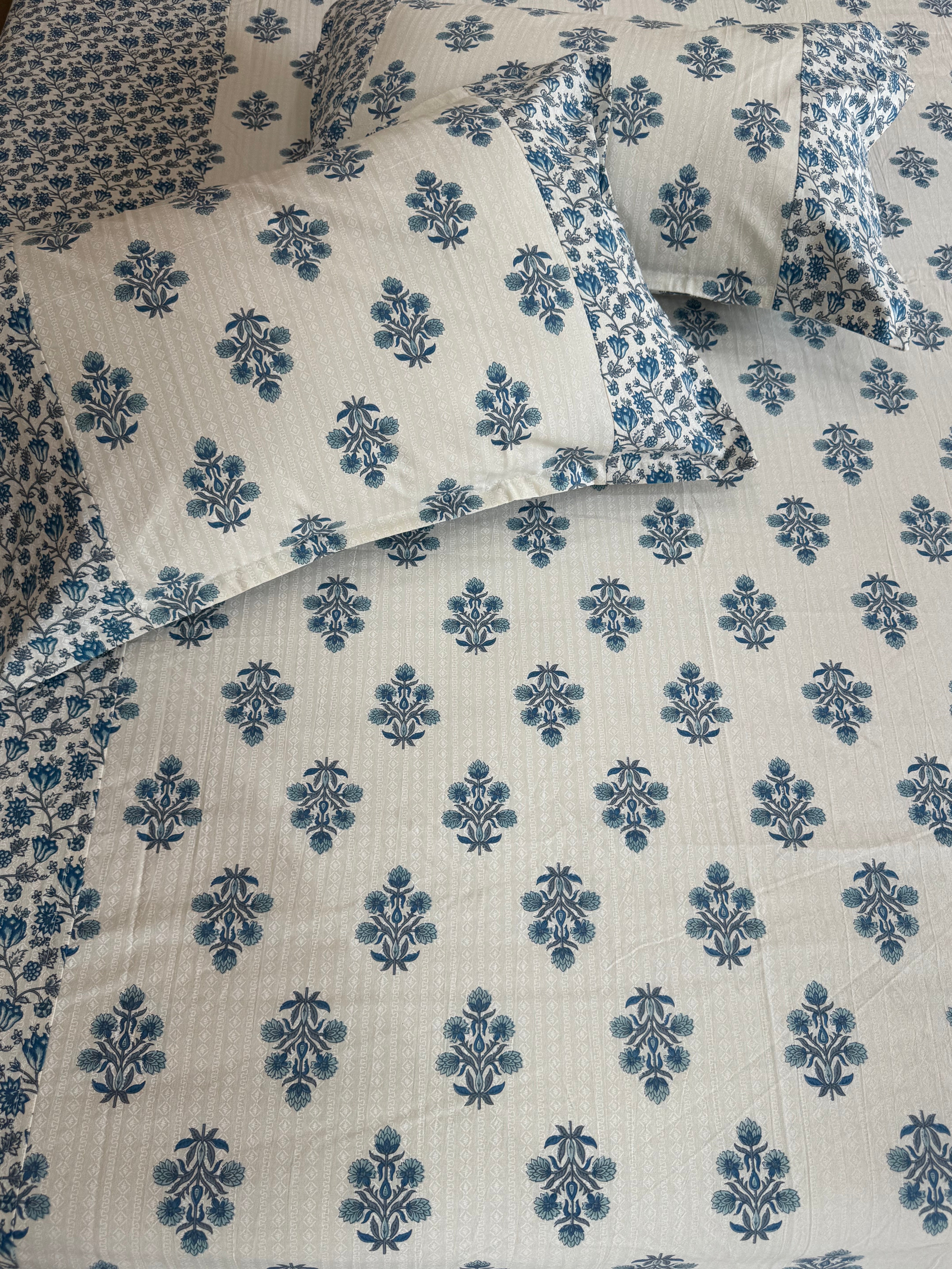 KANAK BEDSHEET WITH TWO PILLOW CASES