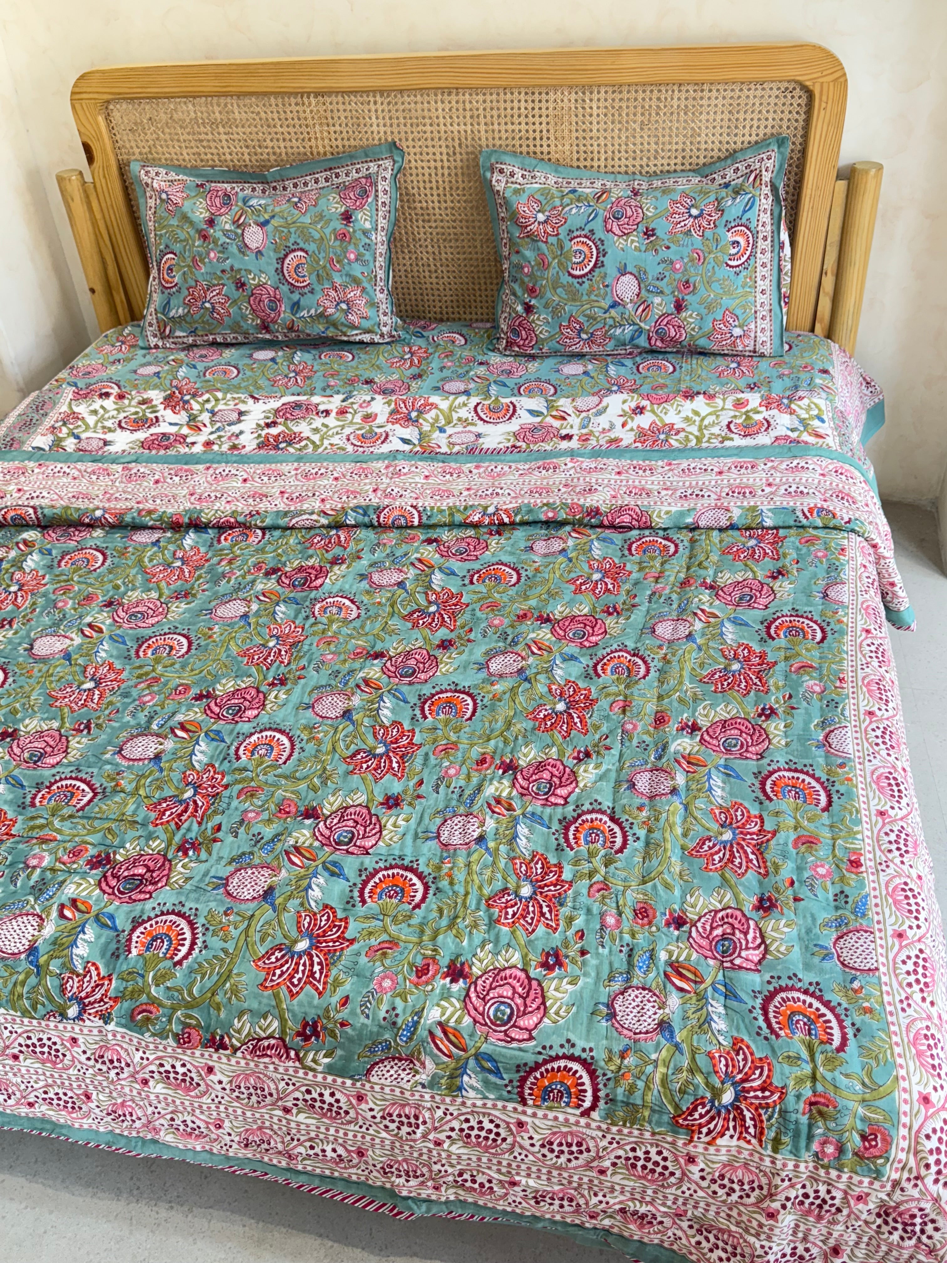 FESTIVE HAND BLOCK PRINTED BEDDING SET