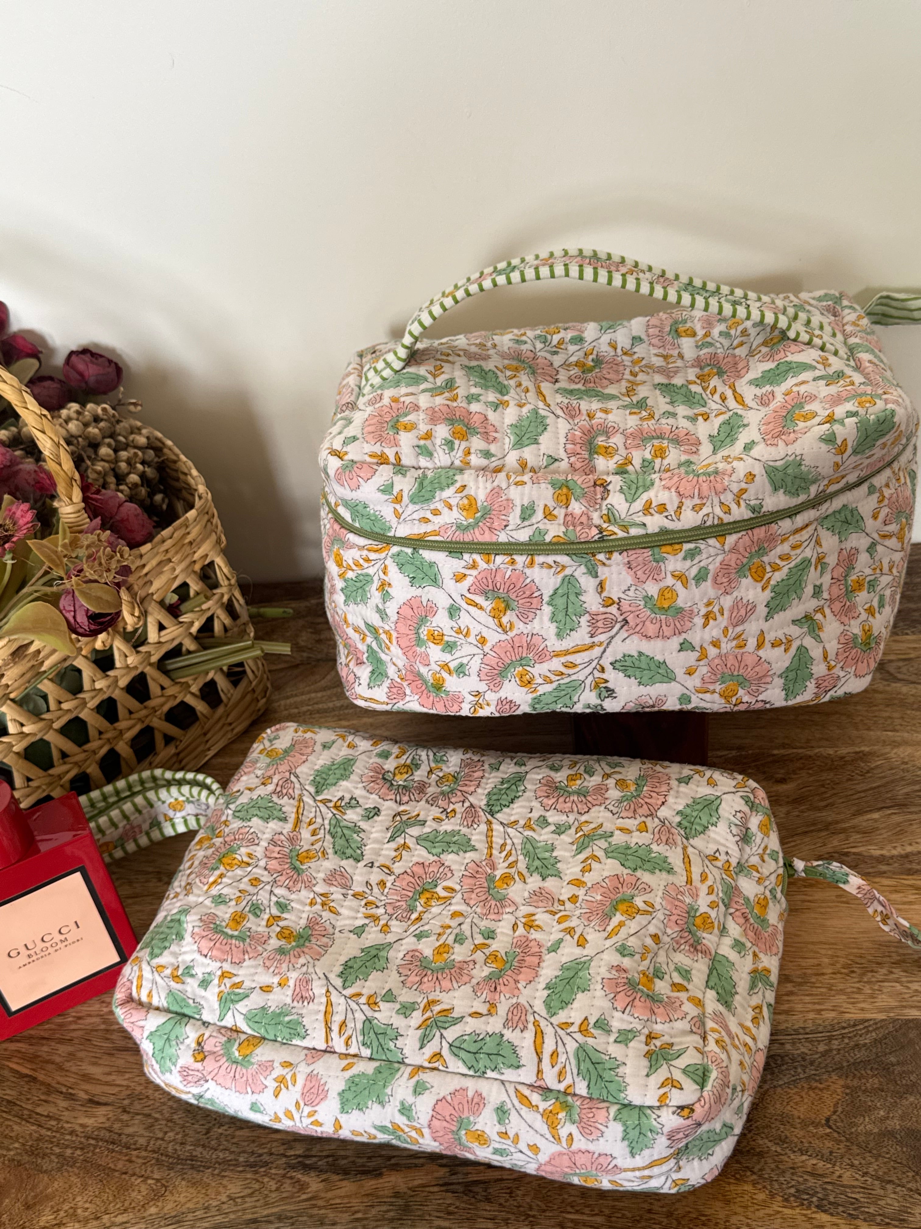 VANITY BAG & TRAVEL POUCH COMBO SET
