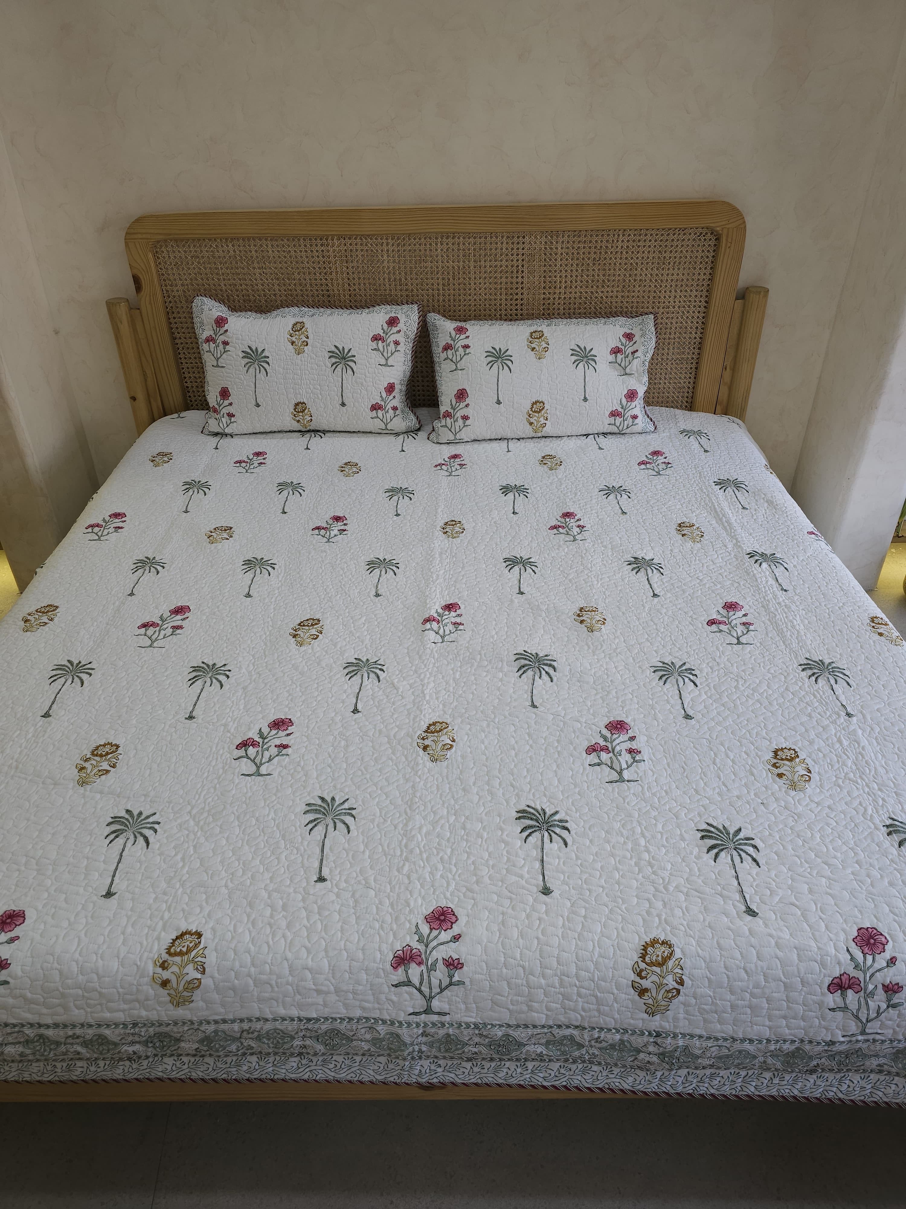 HANDBLOCK PRINTED REVERSIBLE QUILTED BEDCOVER 108*108