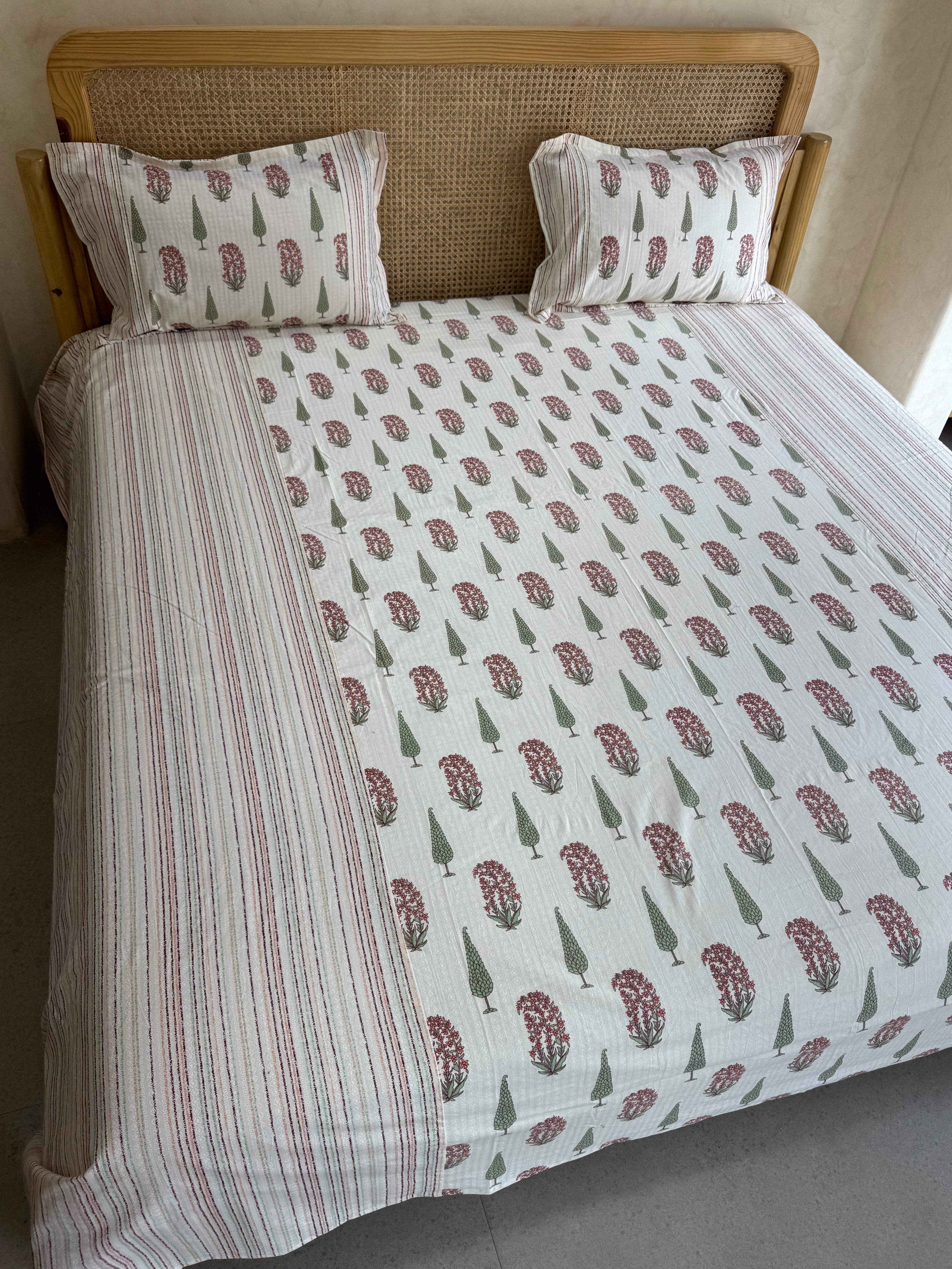 KANAK BEDSHEET WITH TWO PILLOW CASES