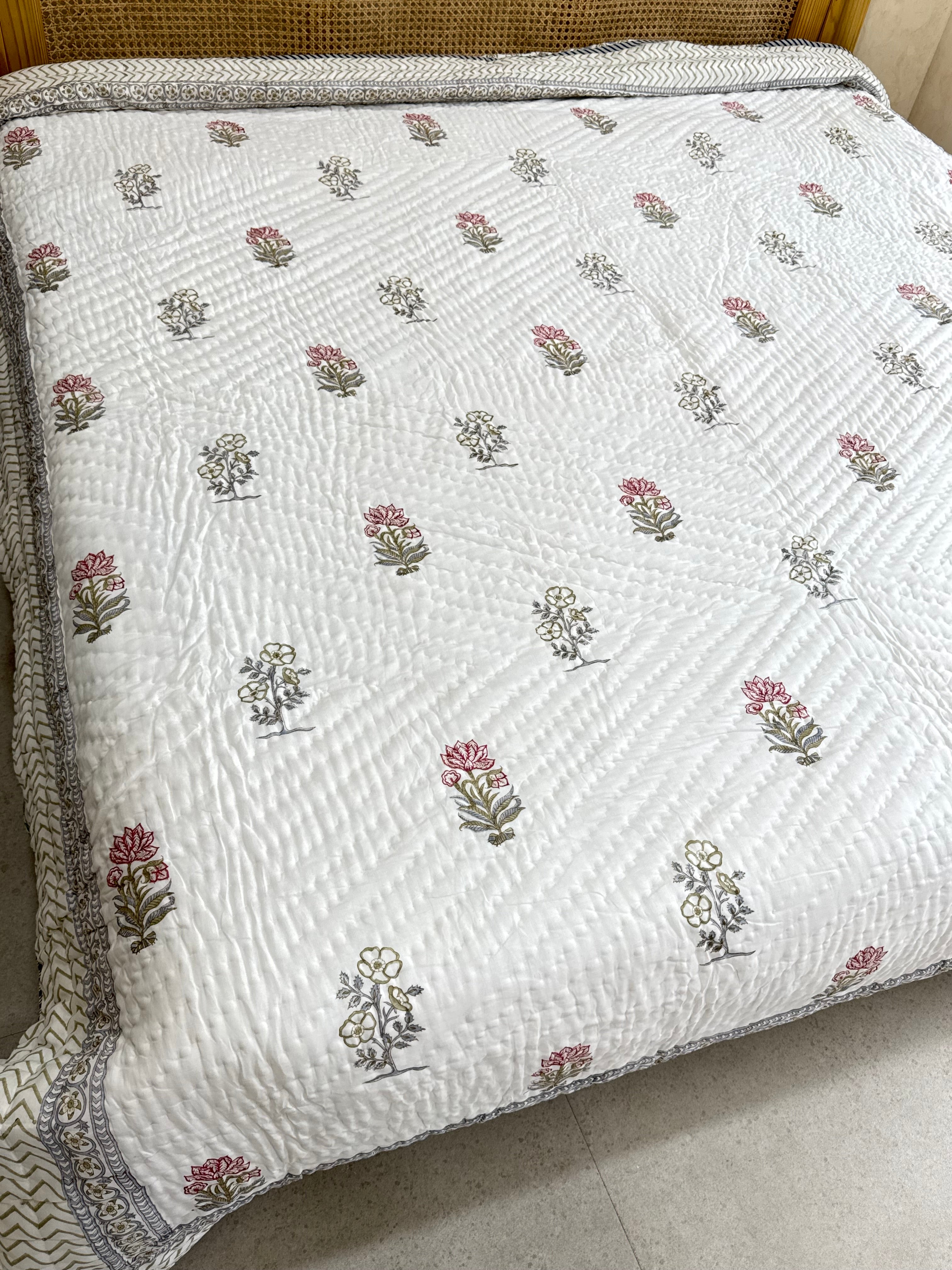 HAND BLOCK PRINTED REVERSIBLE MULMUL DOUBLE BED QUILT