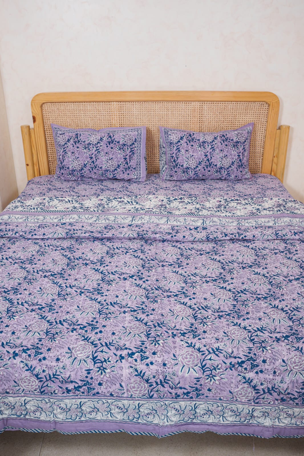 FESTIVE HAND BLOCK PRINTED BEDDING SET