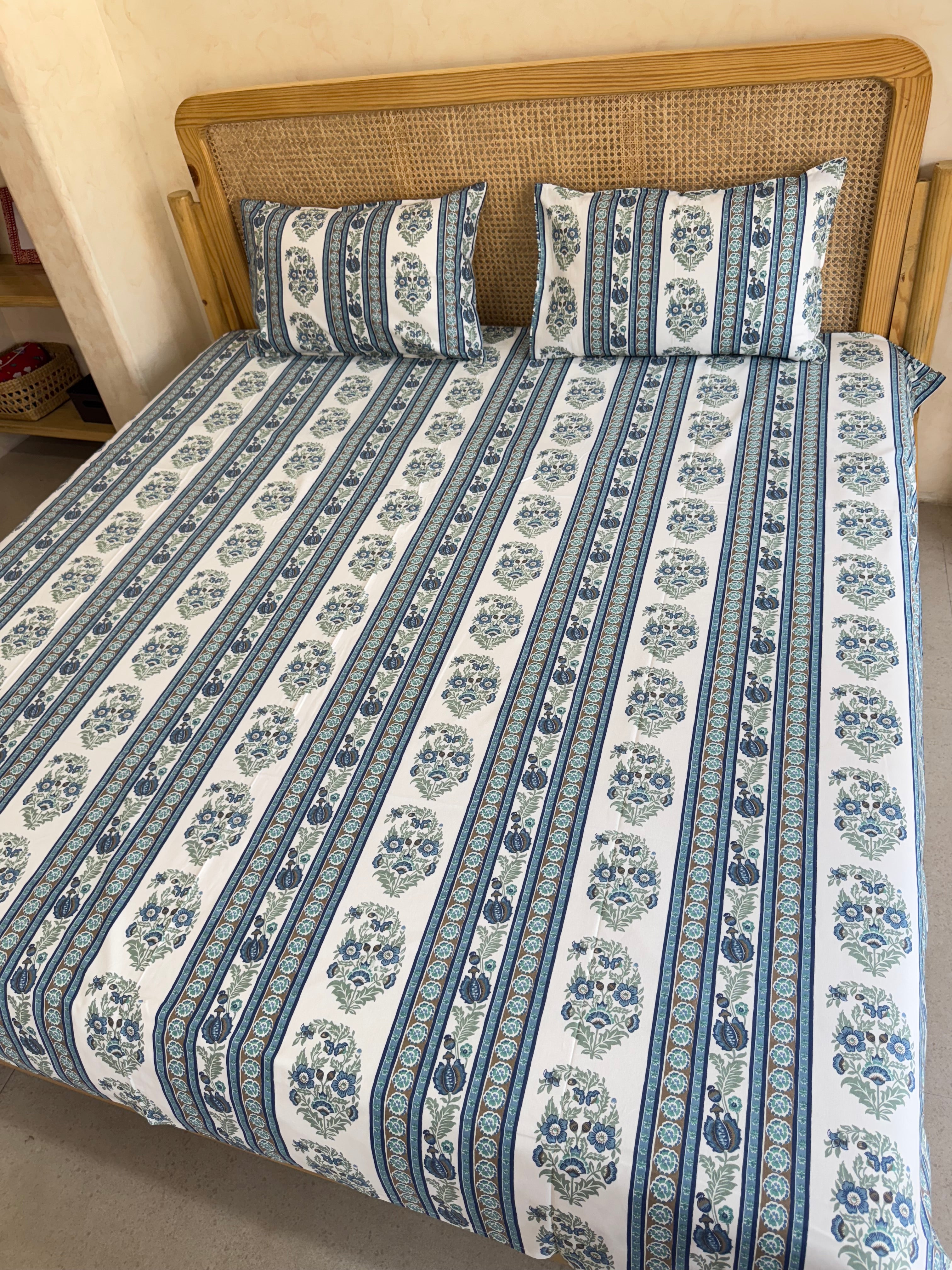 RIWAYAAT BEDSHEET WITH TWO REVERSIBLE PILLOW COVERS