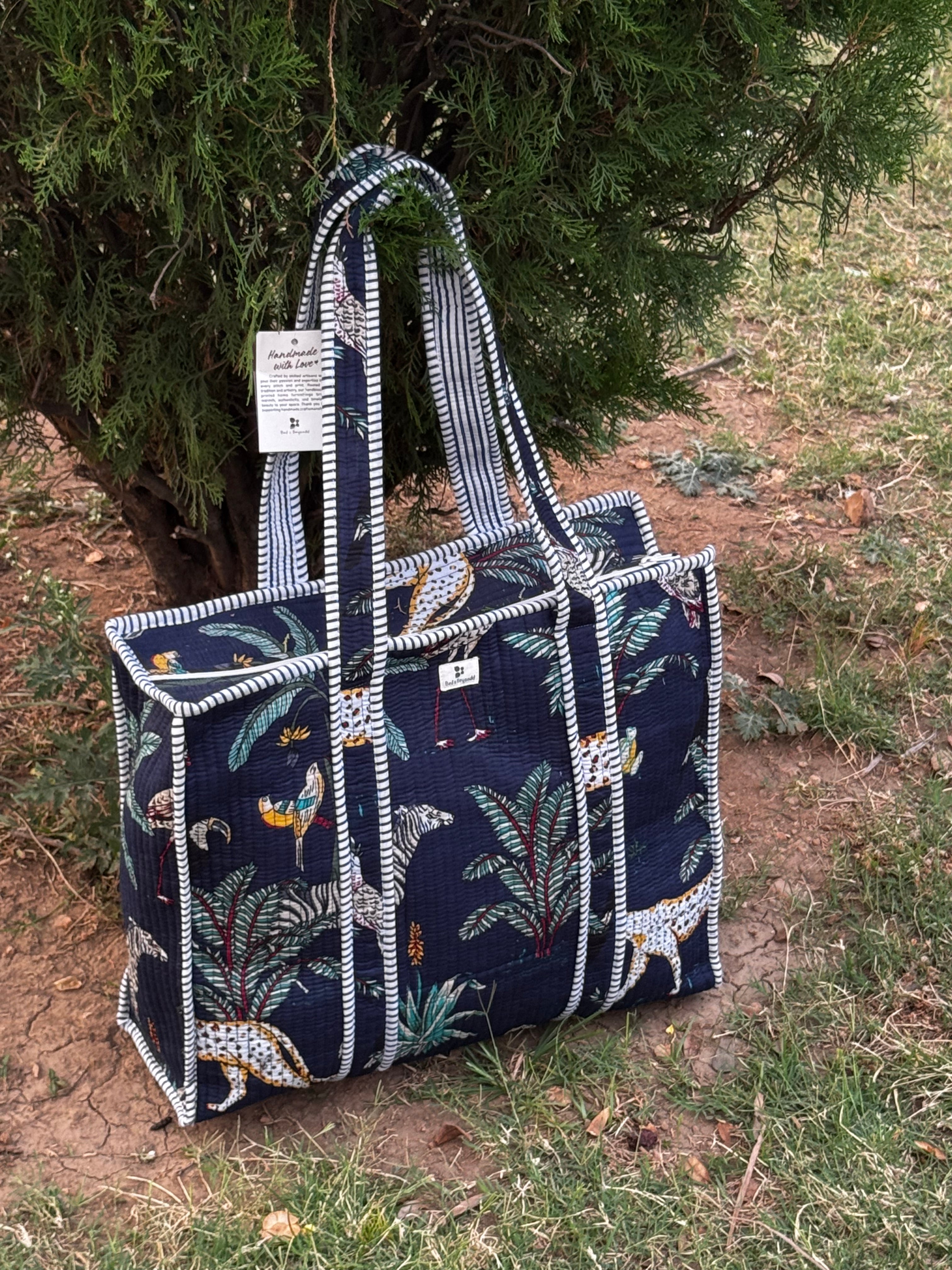 HAND BLOCK PRINTED TOTE BAG WITH ZIP