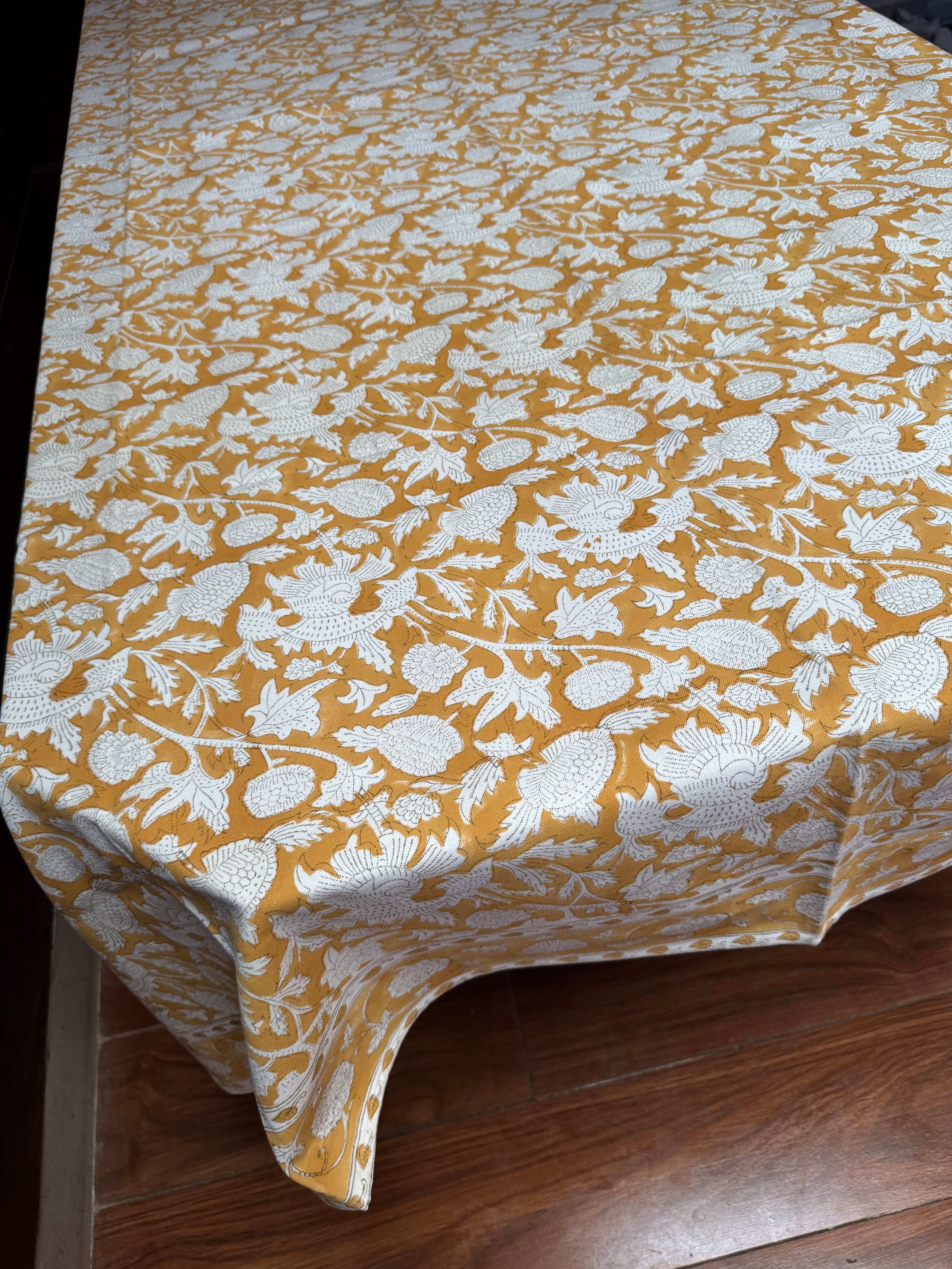 SIX SEATER HANDBLOCK PRINTED TABLECLOTH