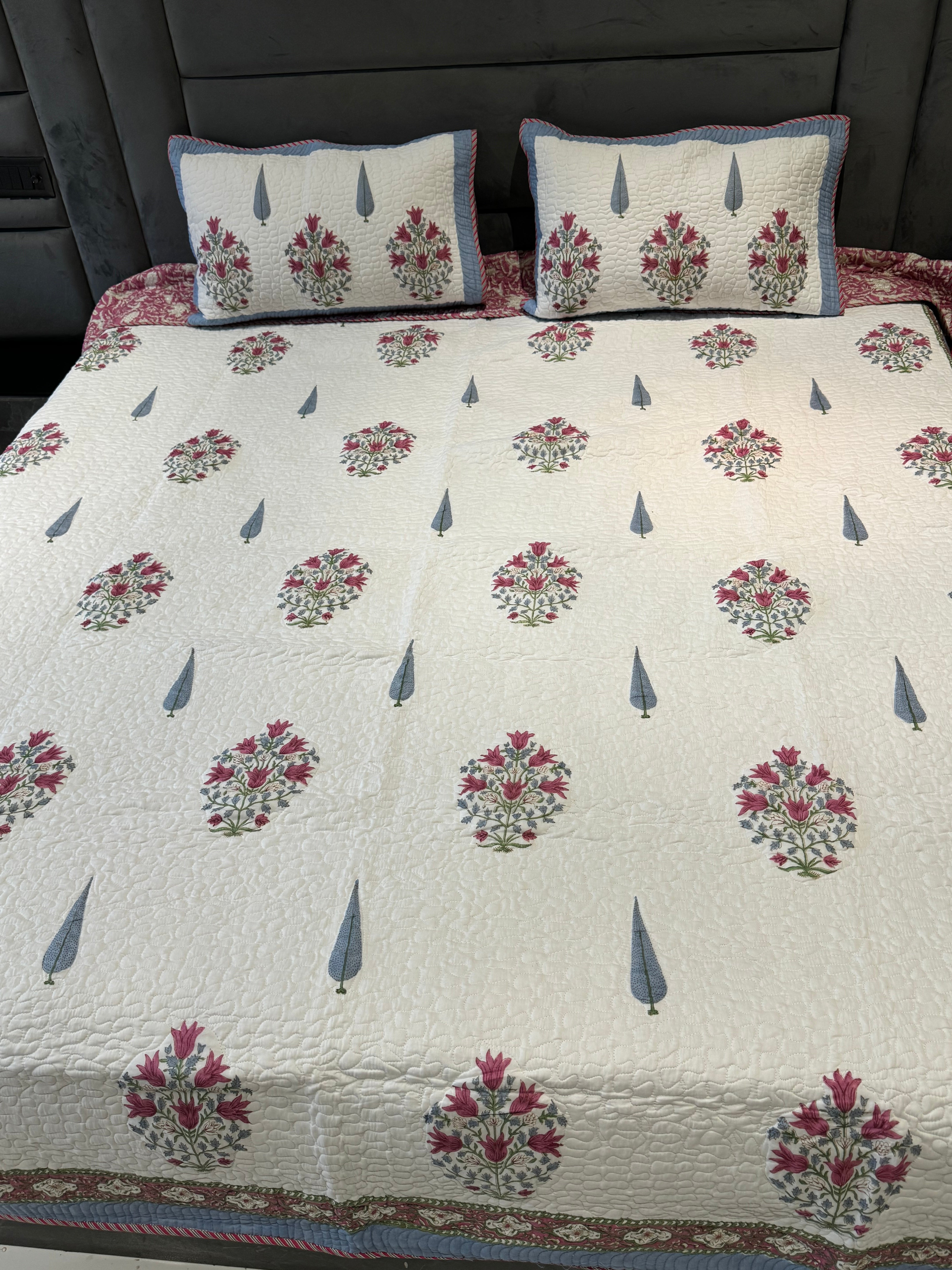 REVERSIBLE SUMAN HAND BLOCK PRINTED QUILTED BEDCOVER