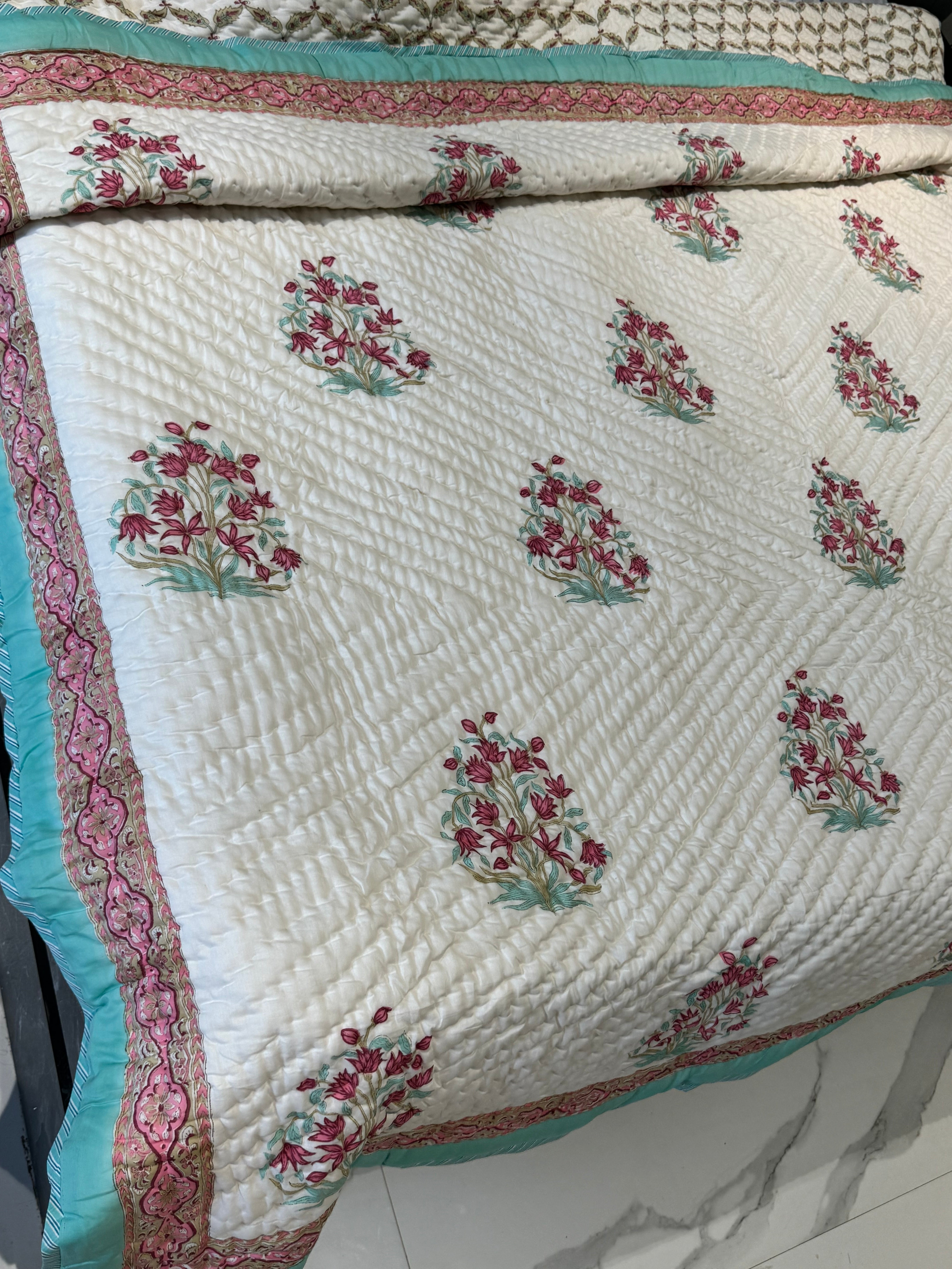 HAND BLOCK PRINTED REVERSIBLE MULMUL QUILT