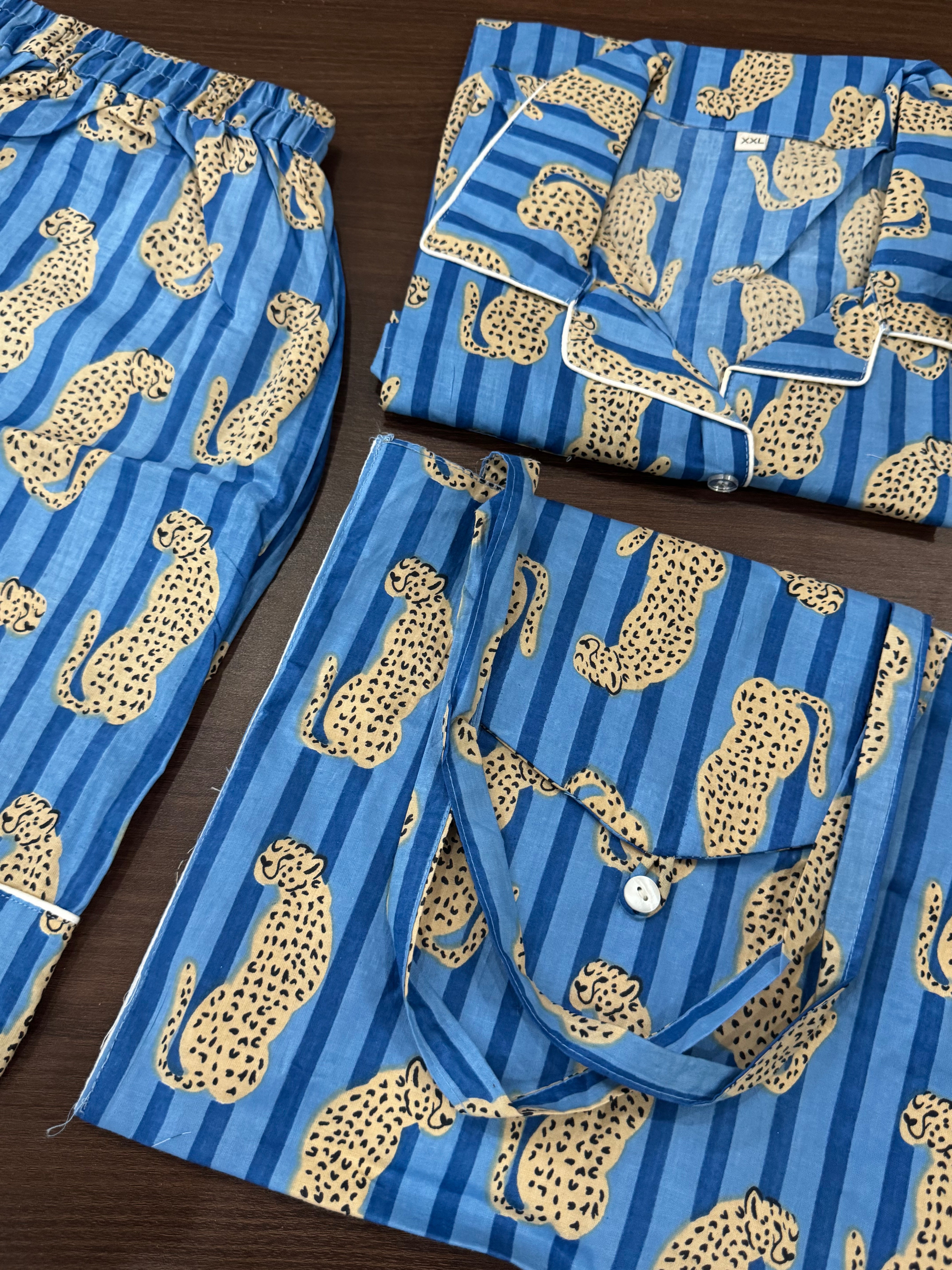 HALF SHIRT AND SHORTS NIGHT SUIT