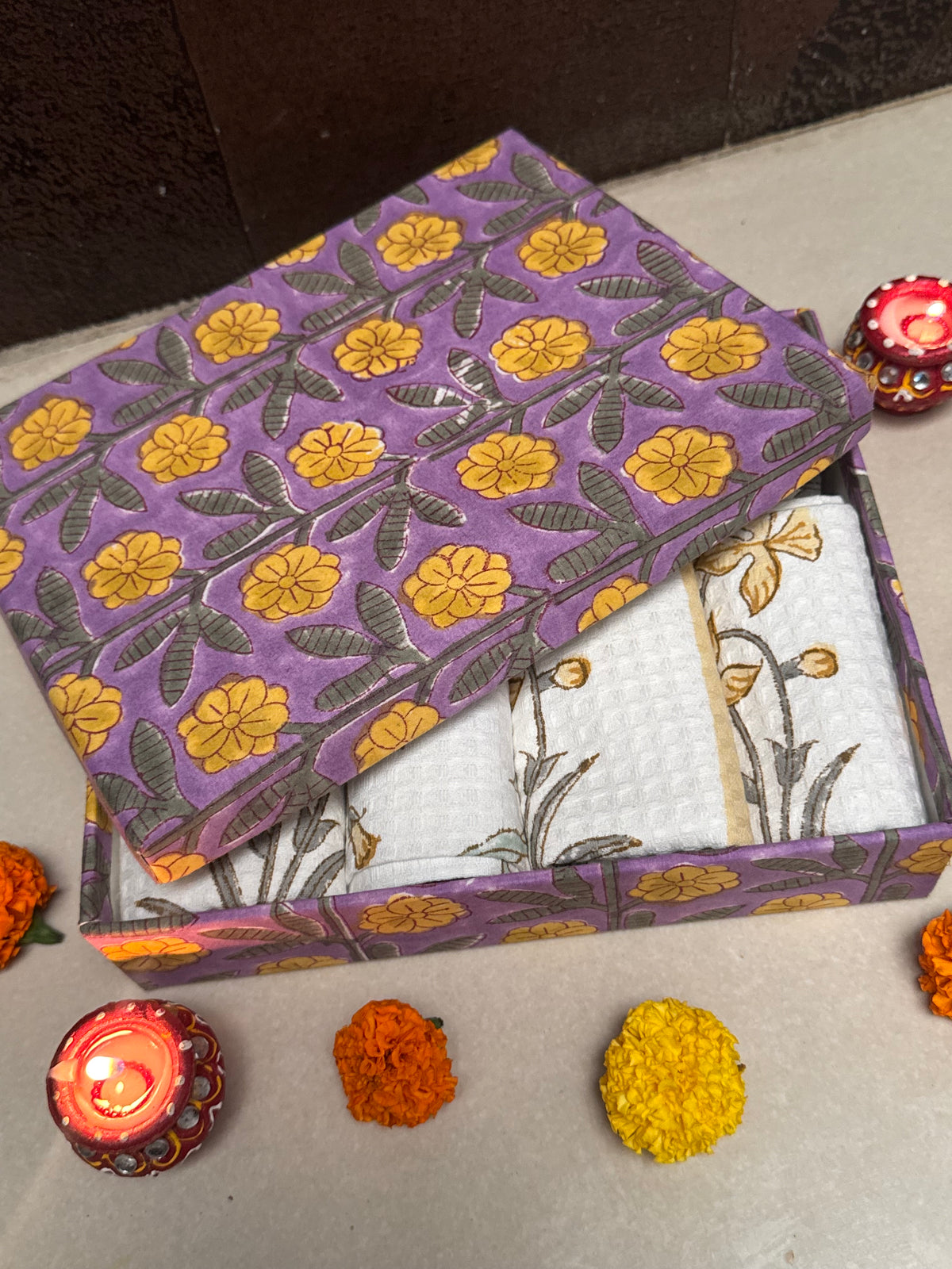 HANDBLOCK PRINTED GIFT BOX - FACE TOWEL SETS