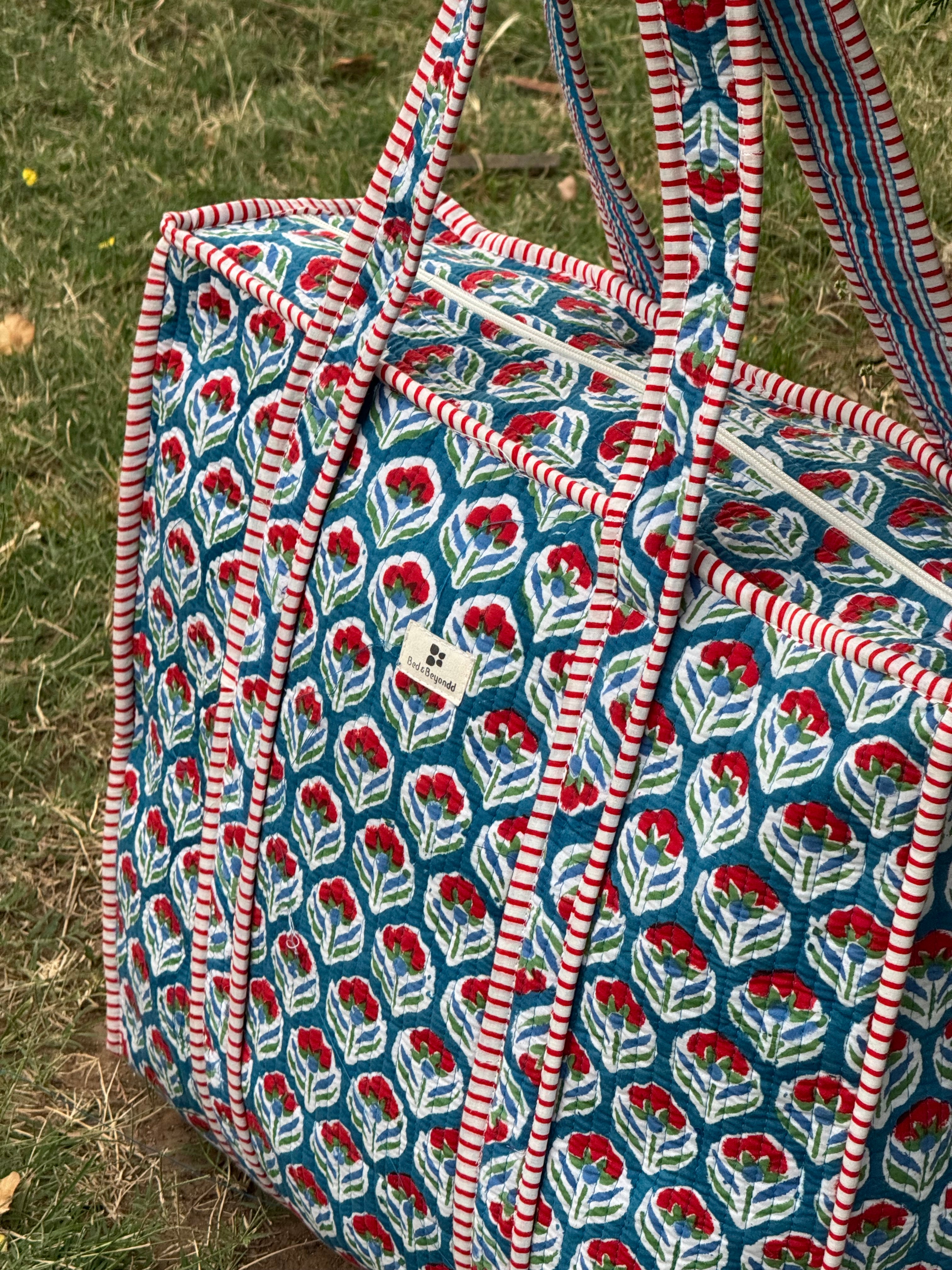 HAND BLOCK PRINTED TOTE BAG WITH ZIP