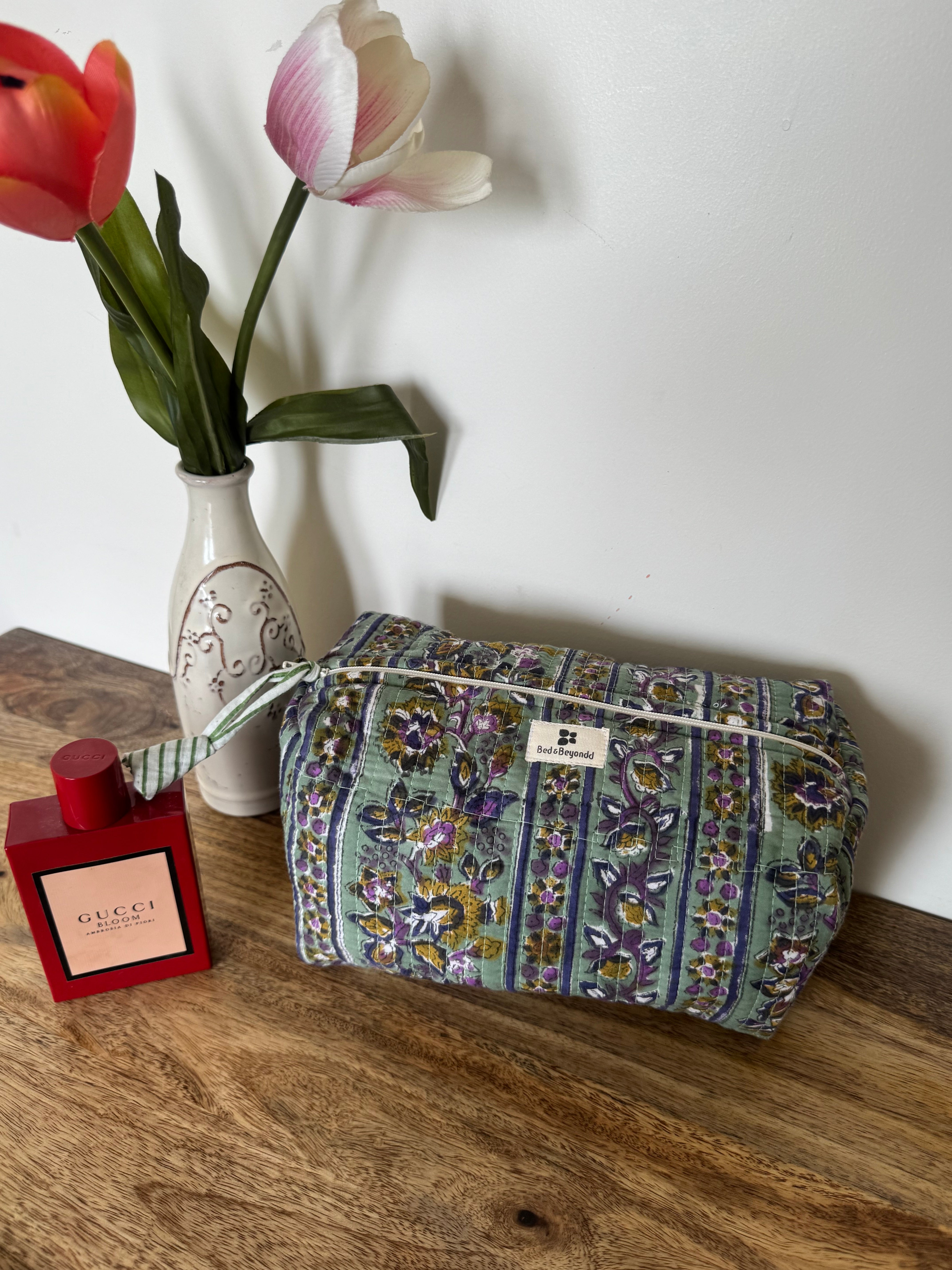 MULTI PURPOSE TOILETRY BAG