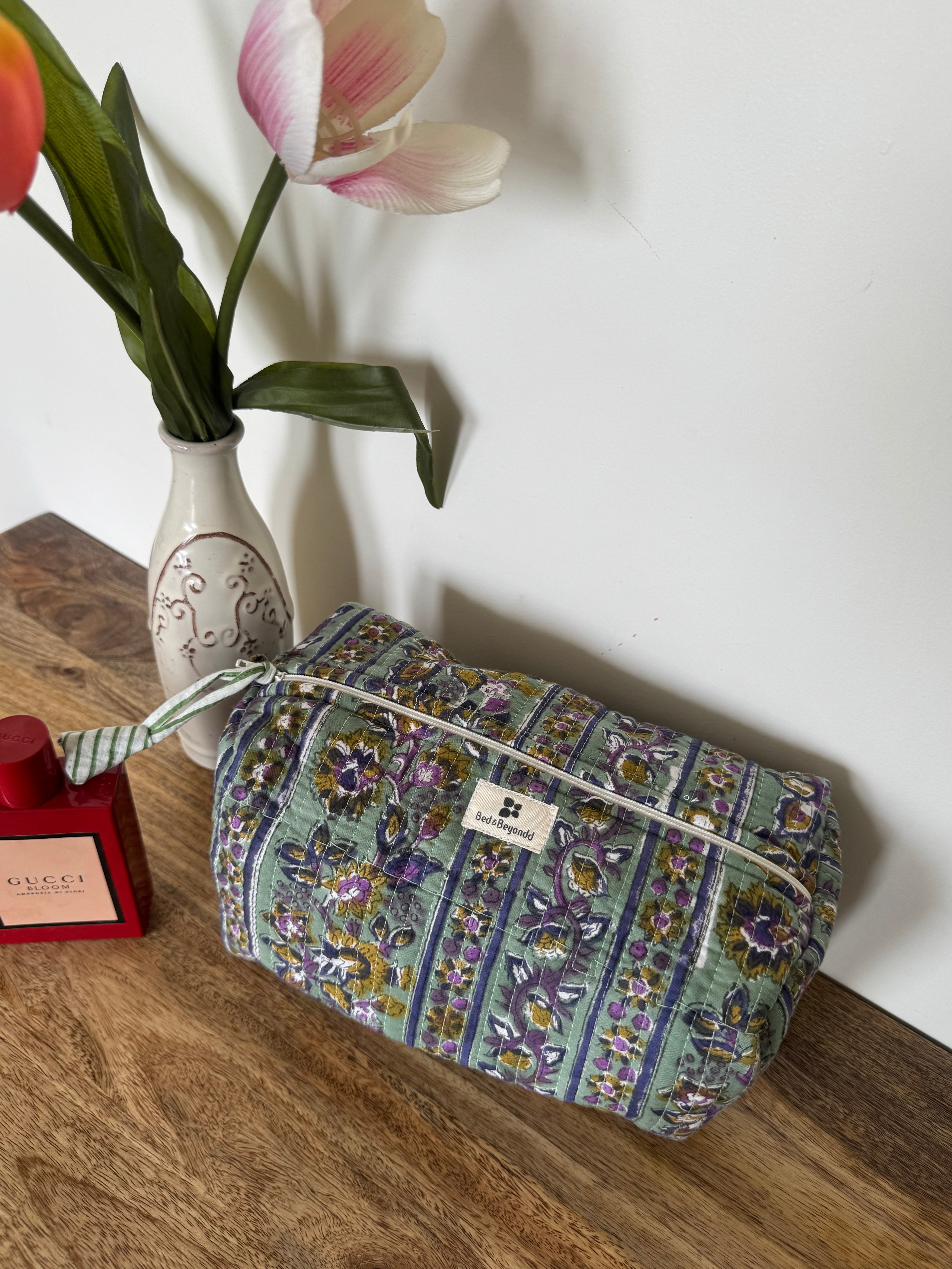MULTI PURPOSE TOILETRY BAG
