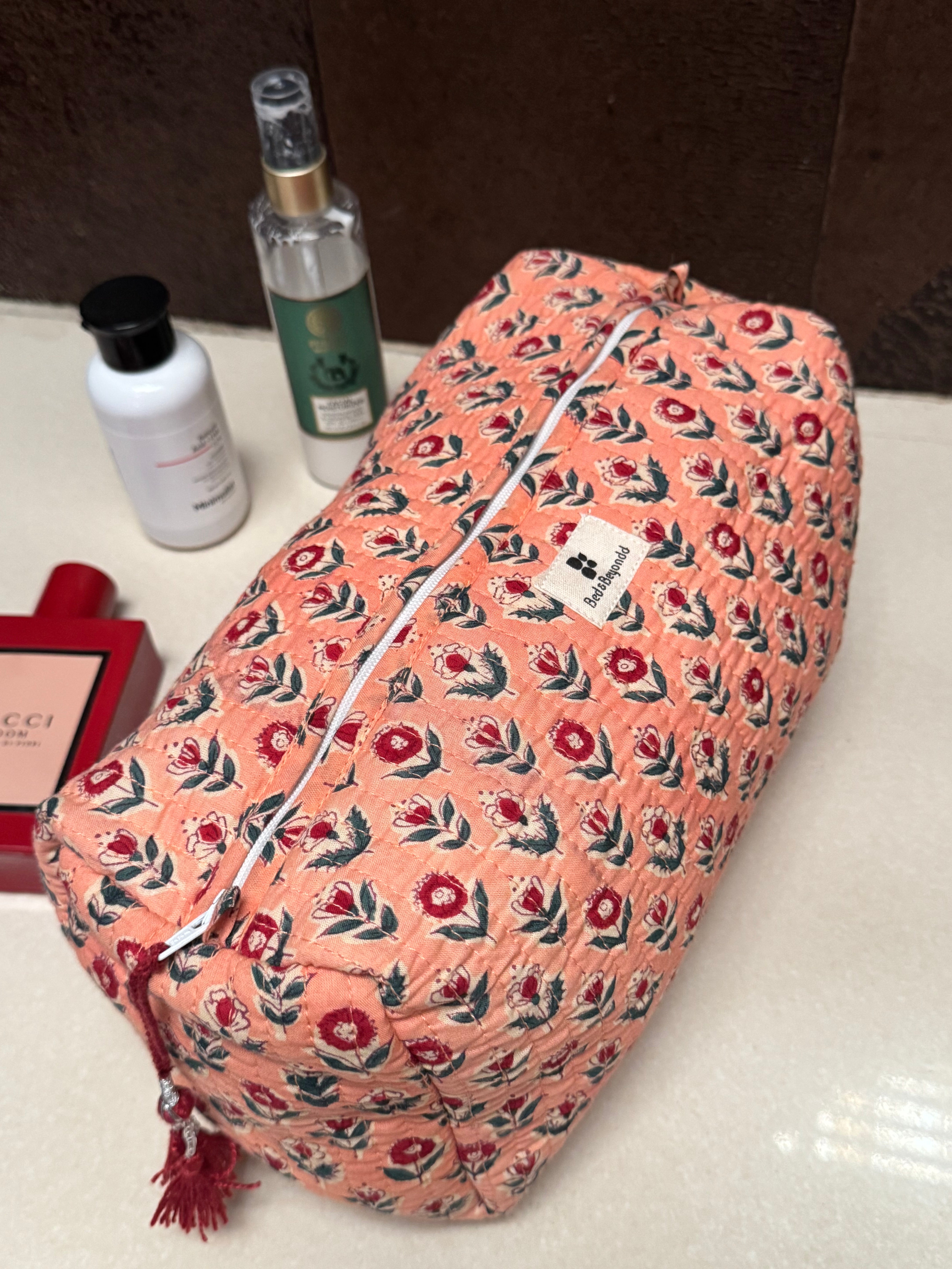 MULTI PURPOSE TOILETRY BAG