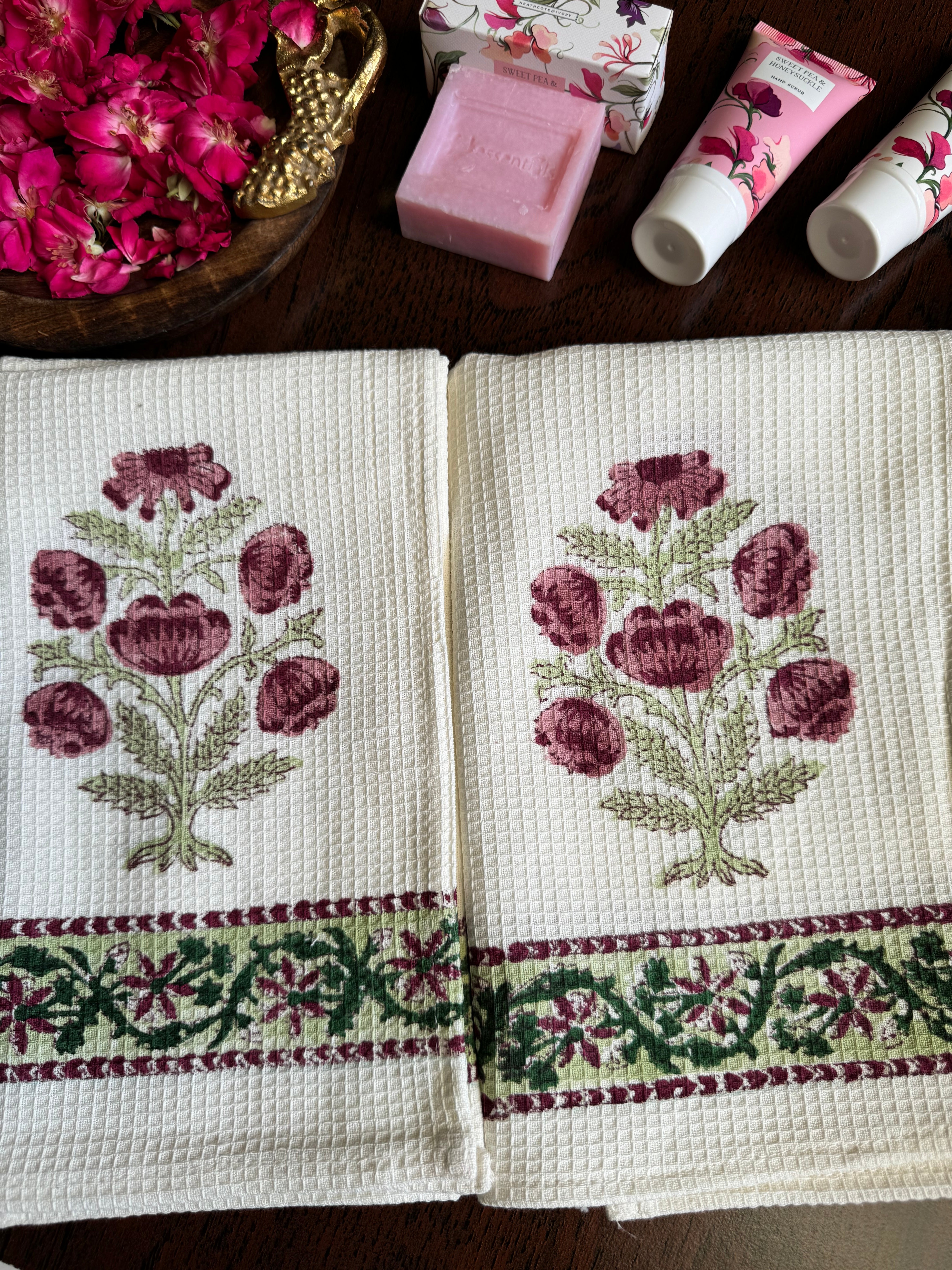 ROSEATE HAND BLOCK PRINTED BODY & HAND TOWEL SET