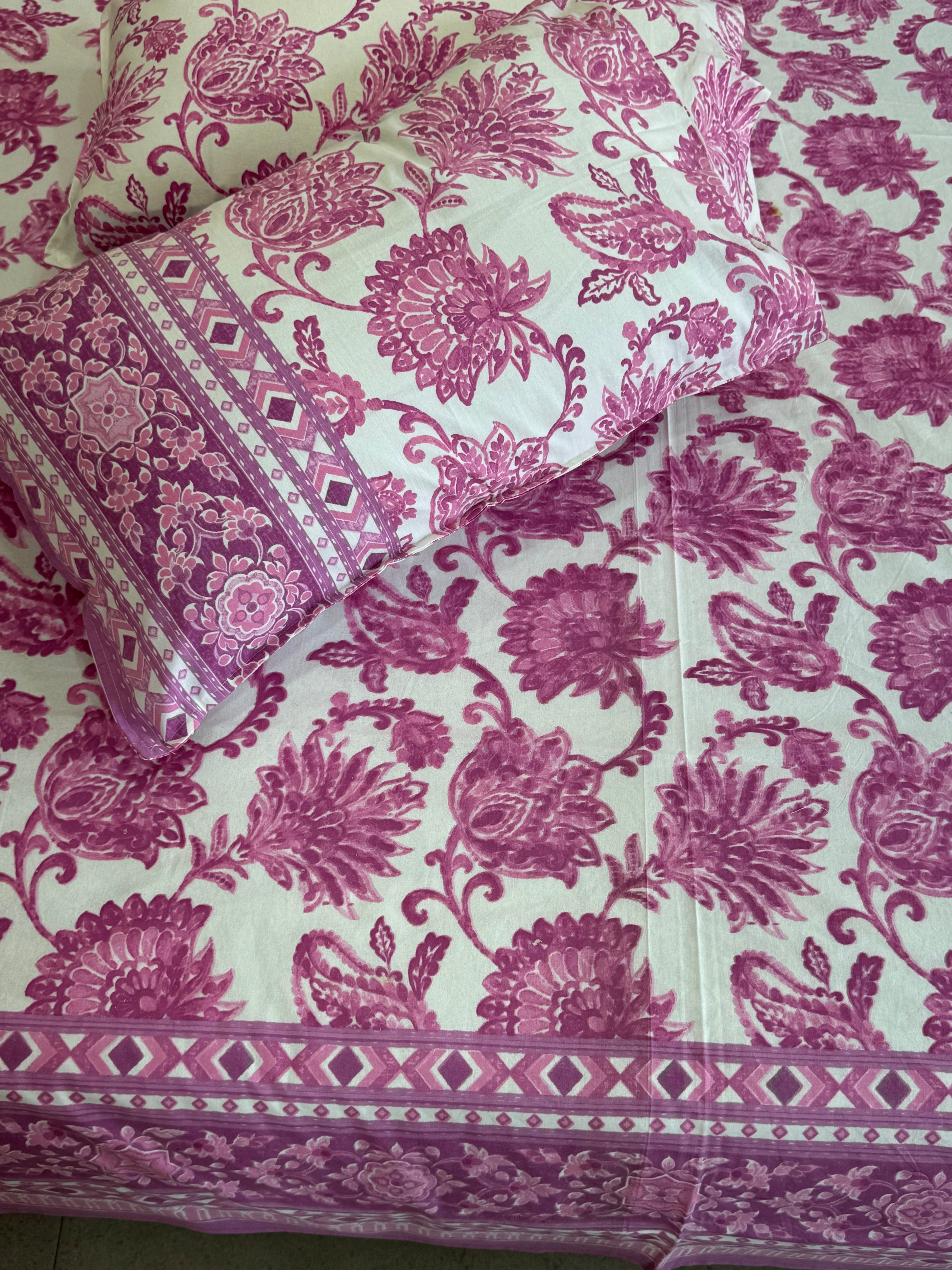 RIWAYAAT BEDSHEET WITH TWO REVERSIBLE PILLOW COVERS