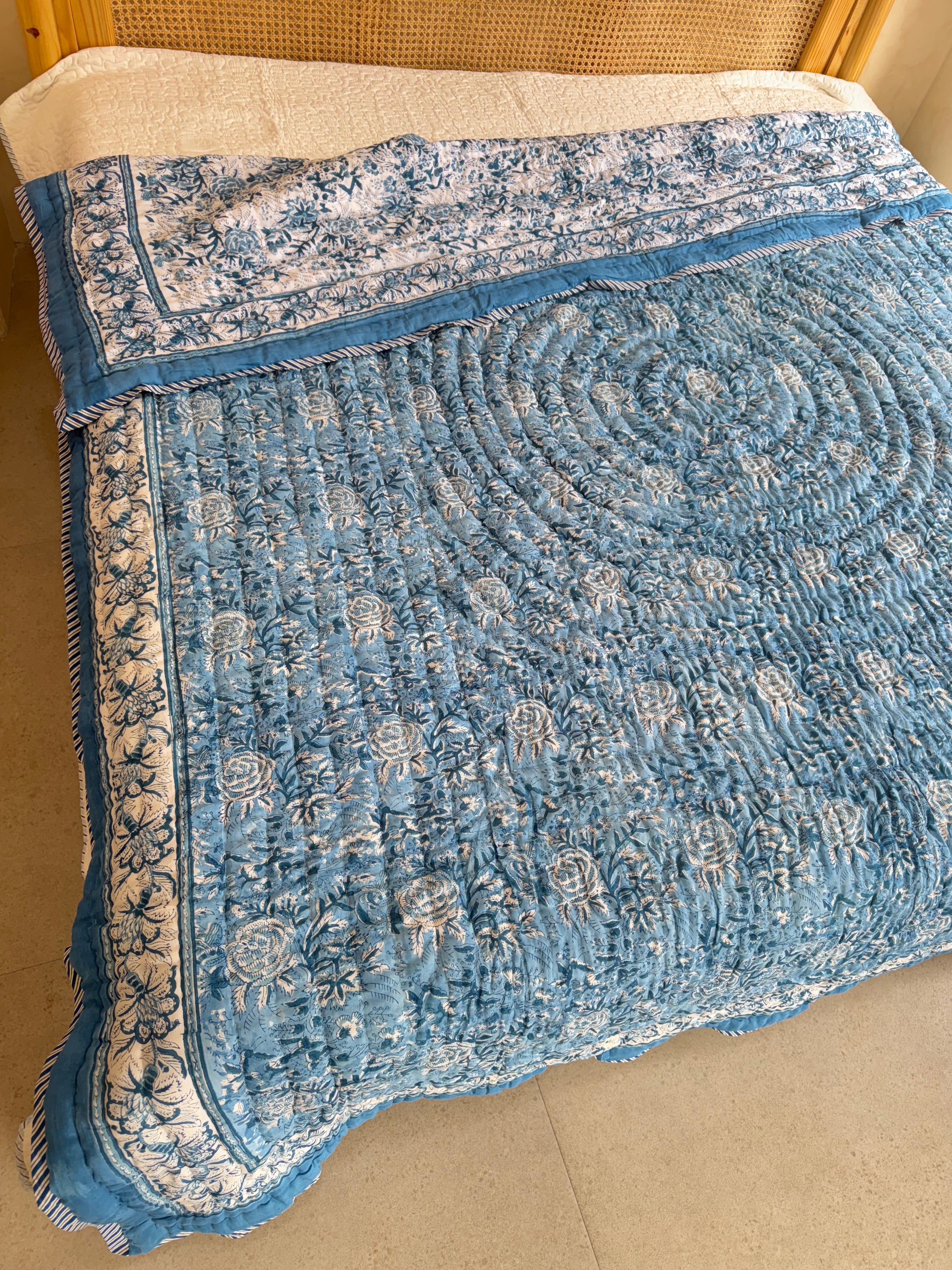 HAND BLOCK PRINTED REVERSIBLE QUILT (DOUBLE BED)