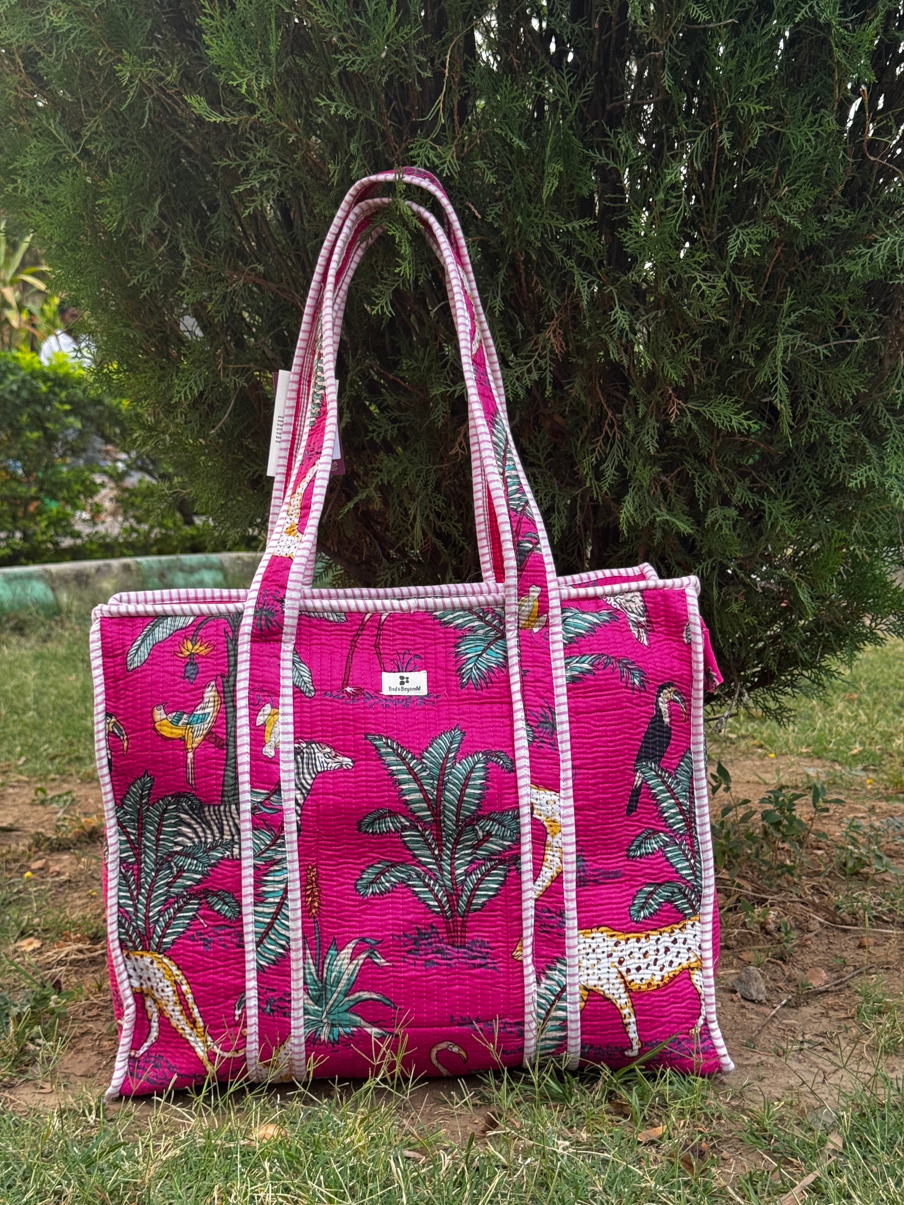 HAND BLOCK PRINTED TOTE BAG WITH ZIP