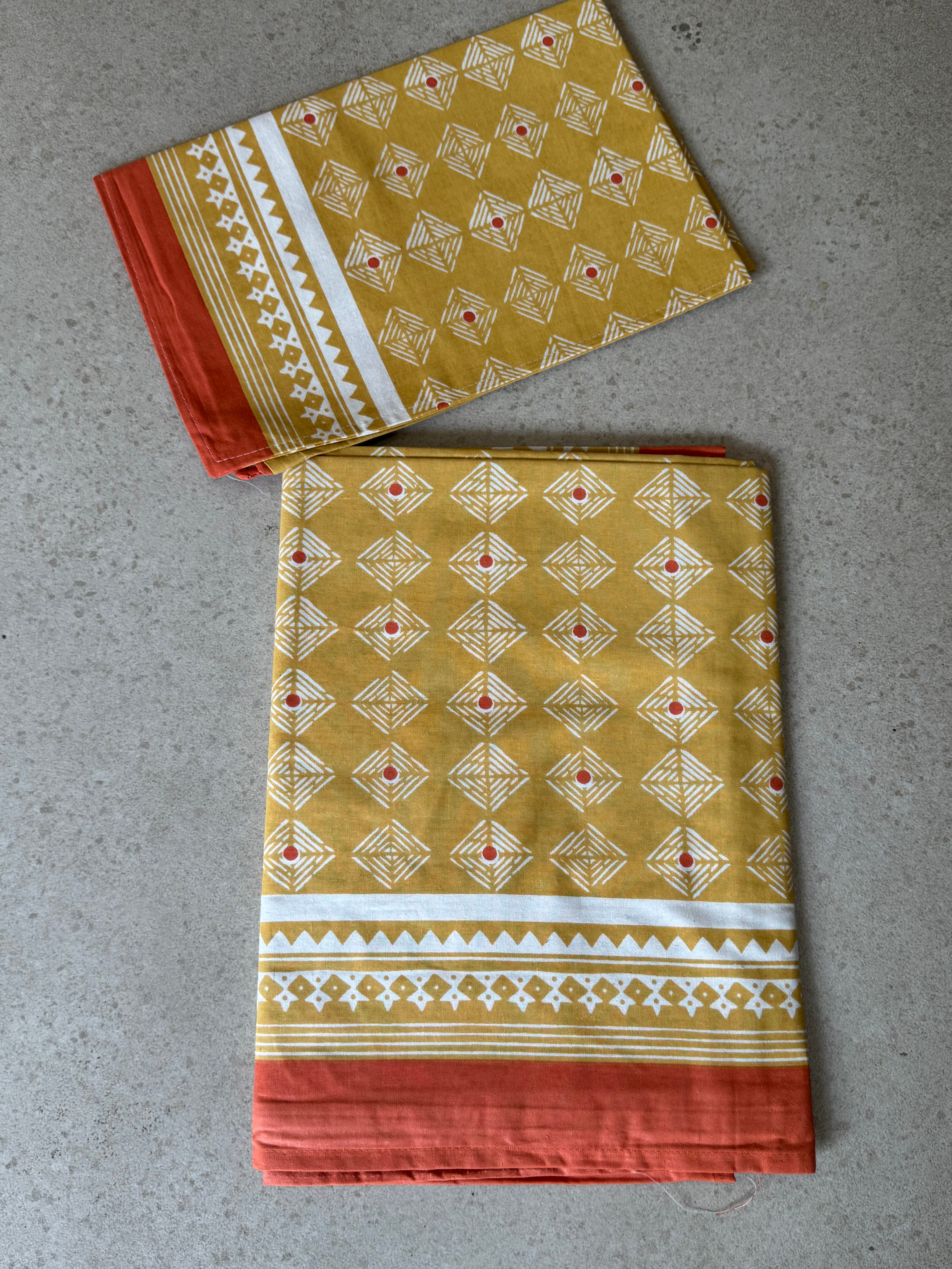 SHALIMAR SINGLE BEDSHEET WITH ONE PILLOW COVER