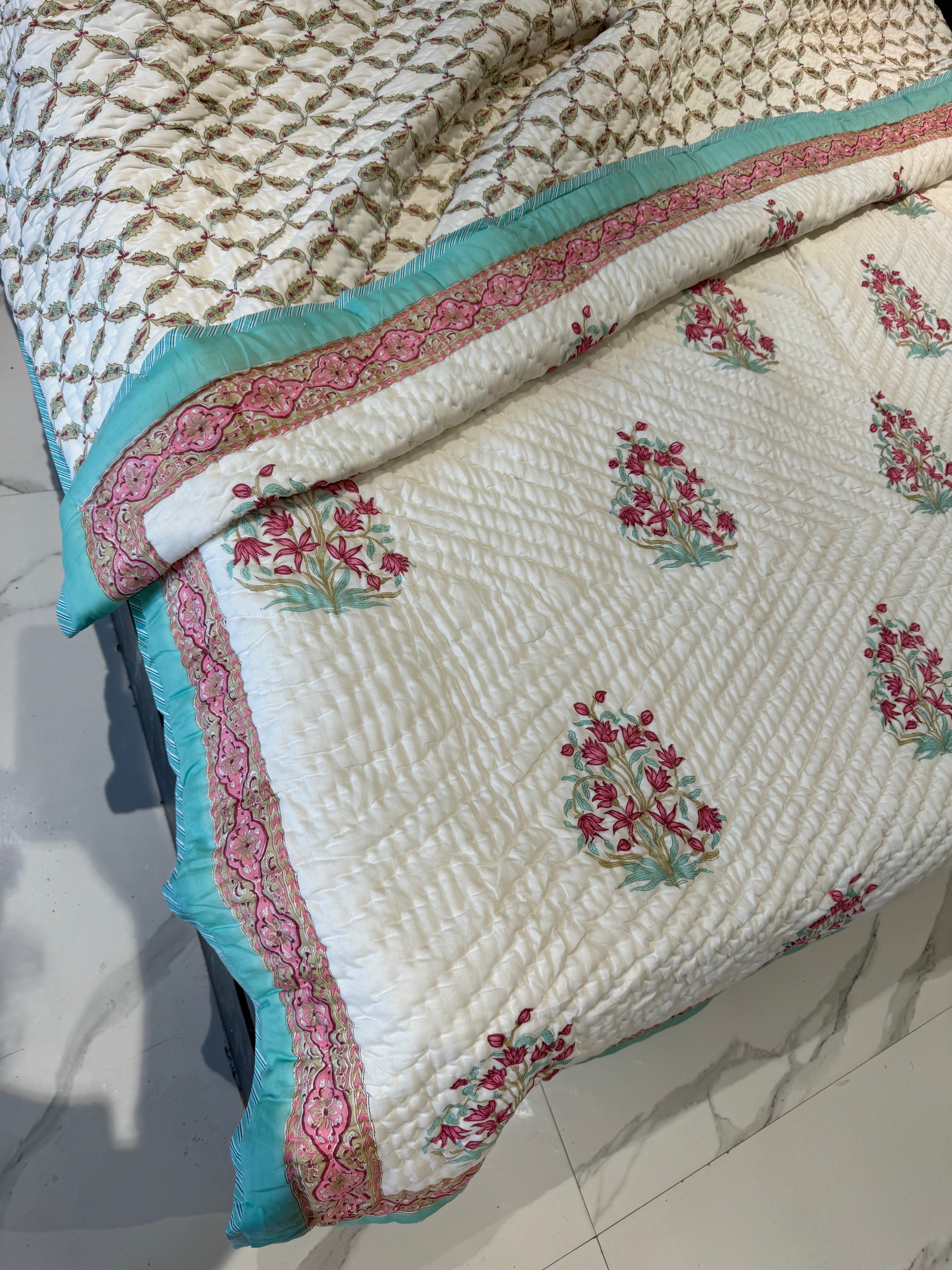HAND BLOCK PRINTED REVERSIBLE MULMUL QUILT