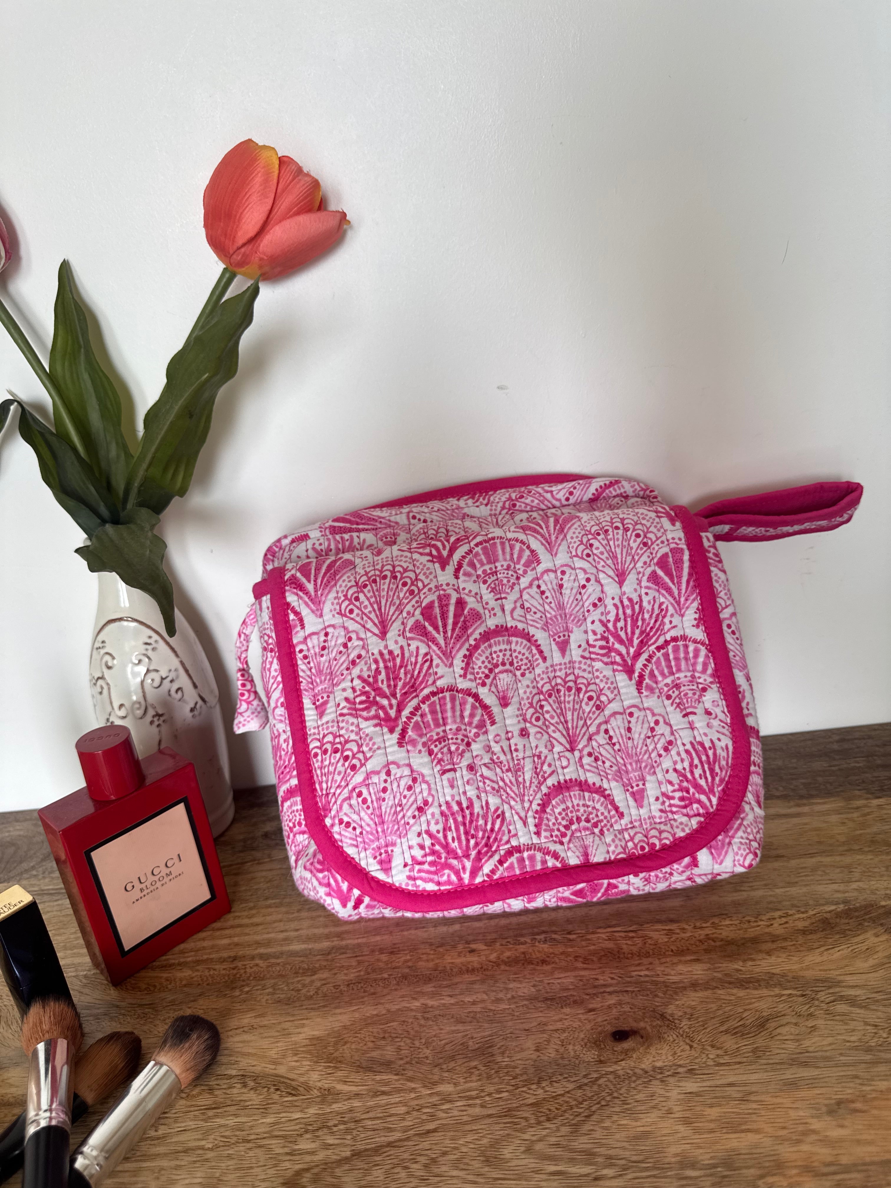 MAKEUP-ON-THE-GO/ DIAPER CHANGING BAG
