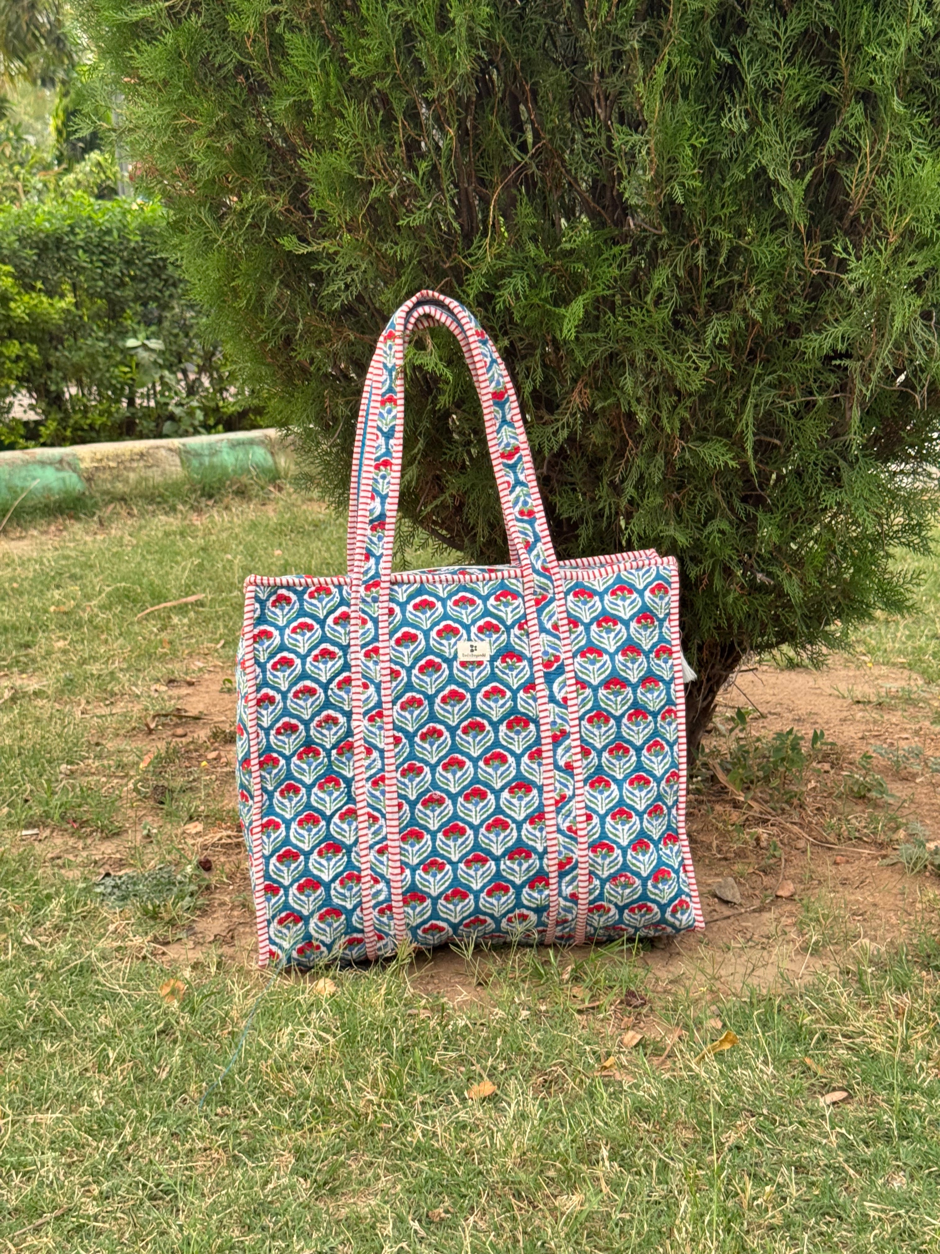 HAND BLOCK PRINTED TOTE BAG WITH ZIP