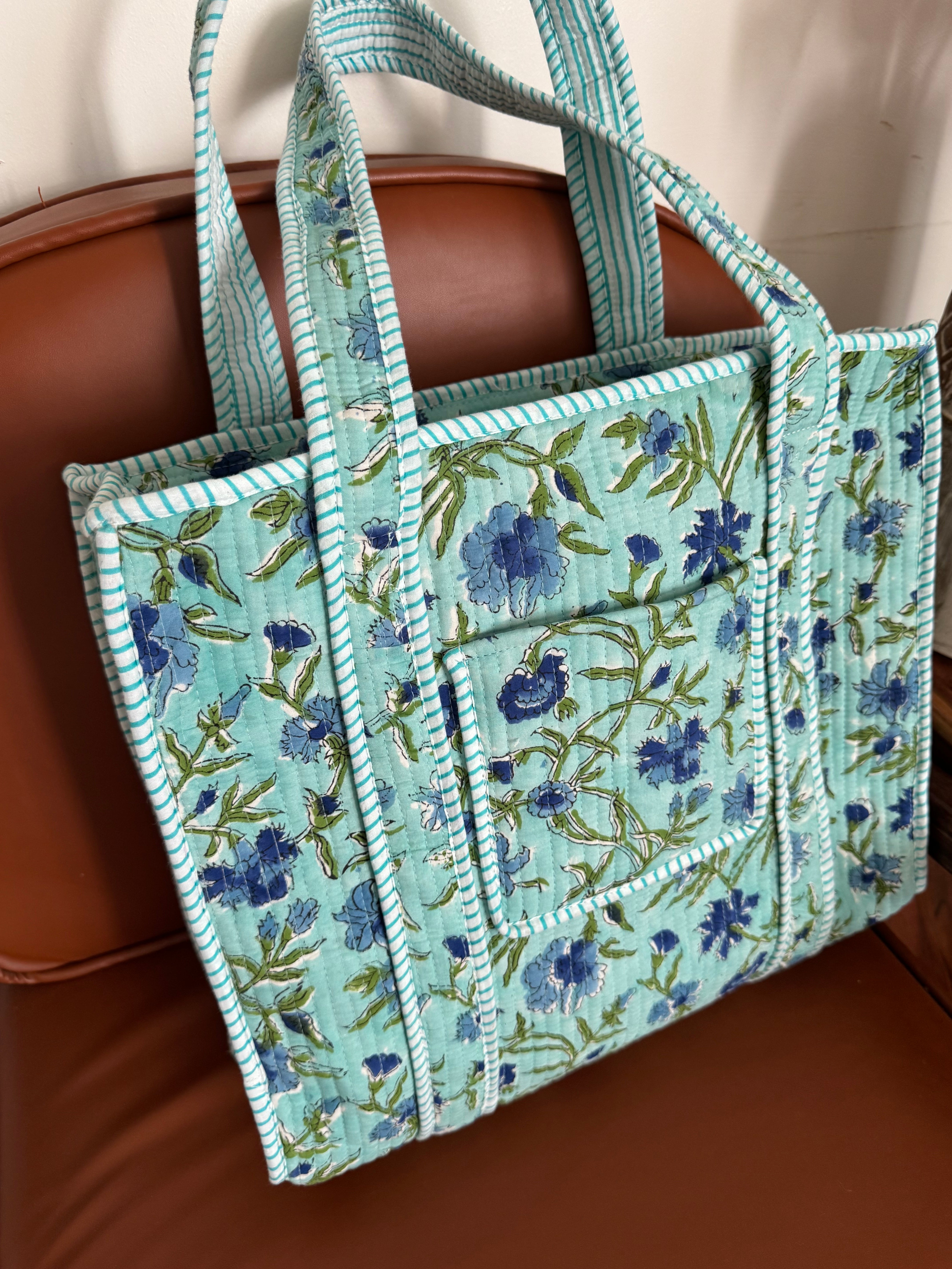 MEDIUM TOTE BAG WITH THREE POCKETS m