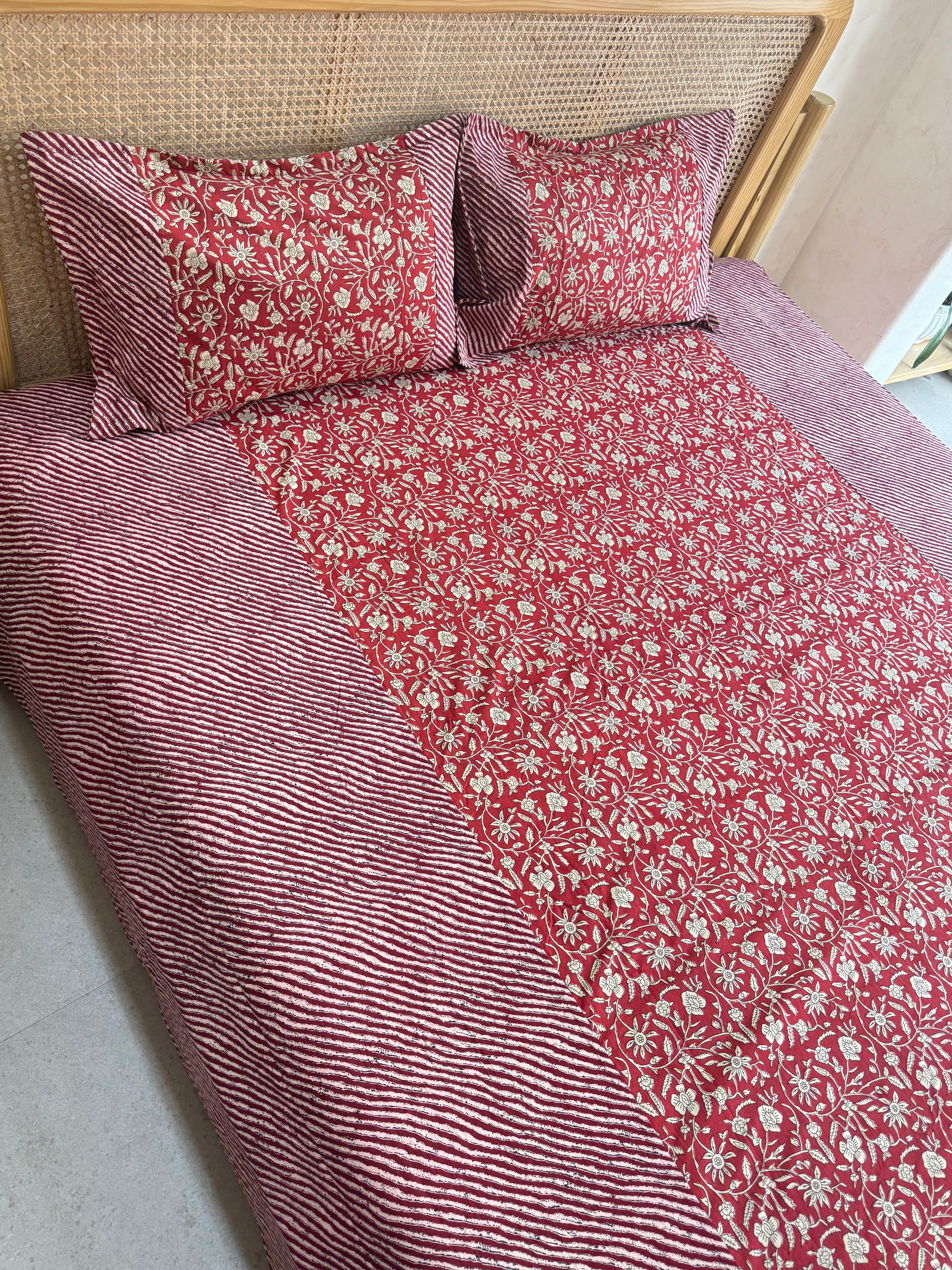 KANAK BEDSHEET WITH TWO PILLOW CASES