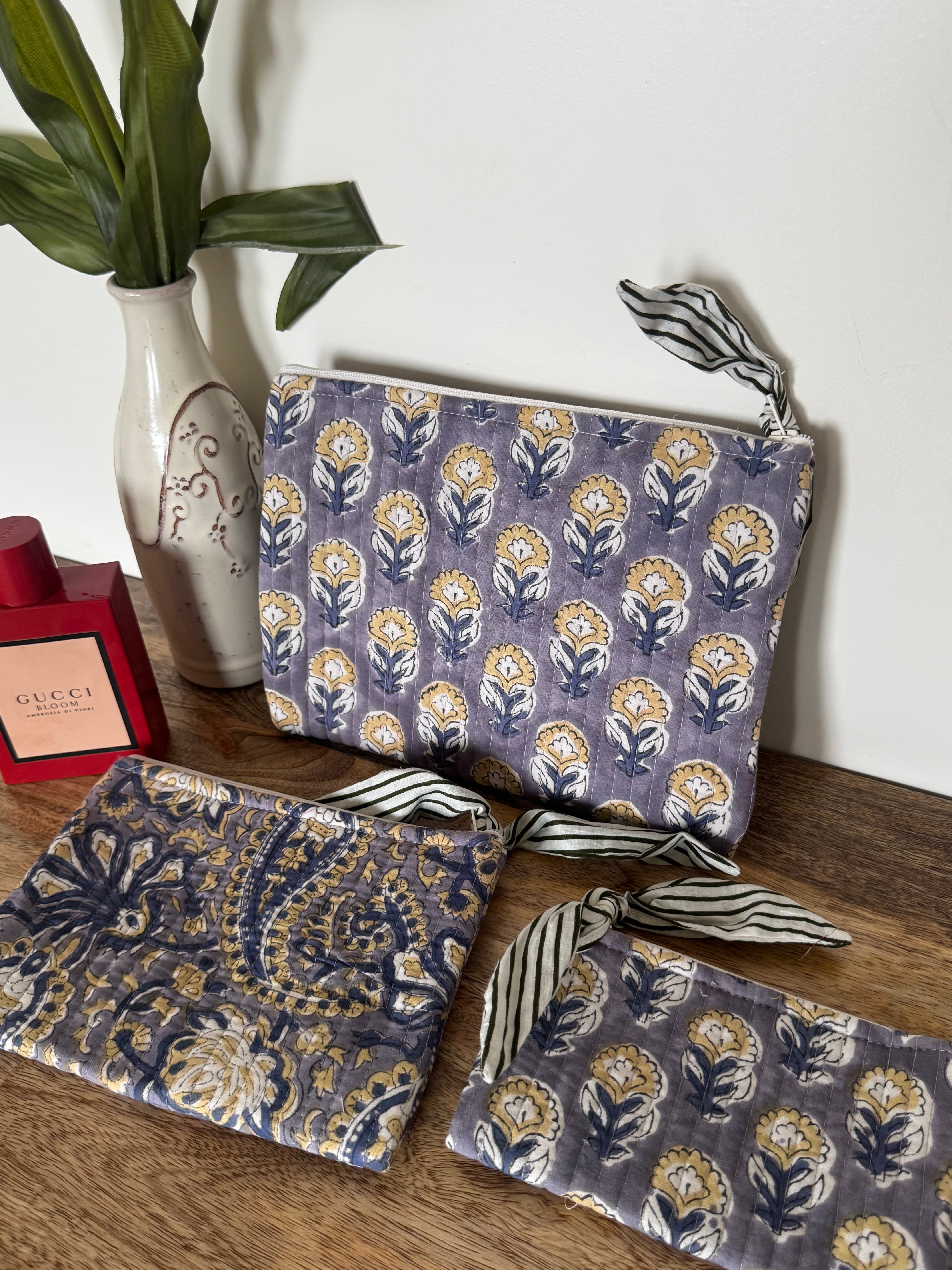 FLAT POUCH - SET OF THREE