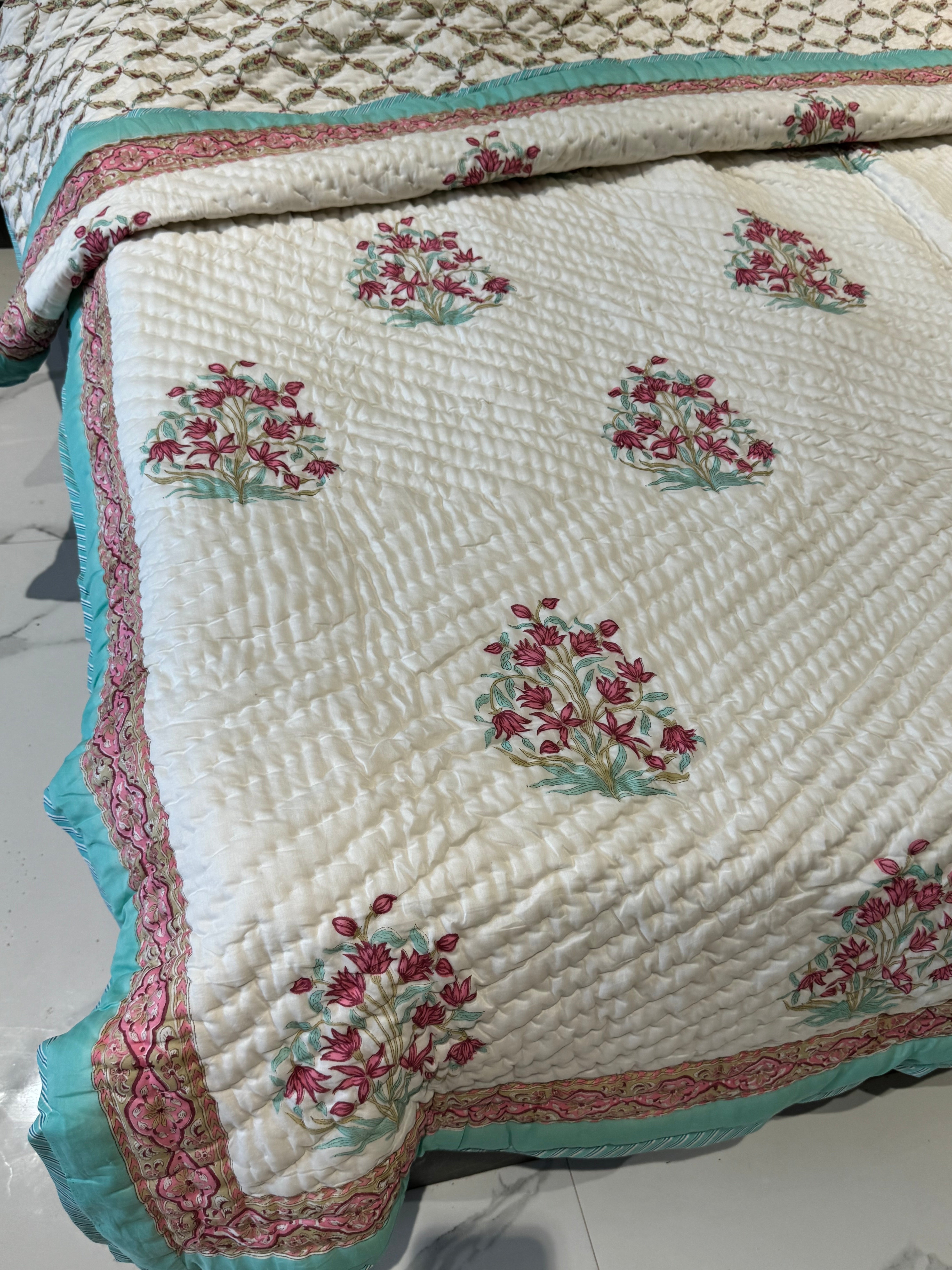 HAND BLOCK PRINTED REVERSIBLE MULMUL QUILT